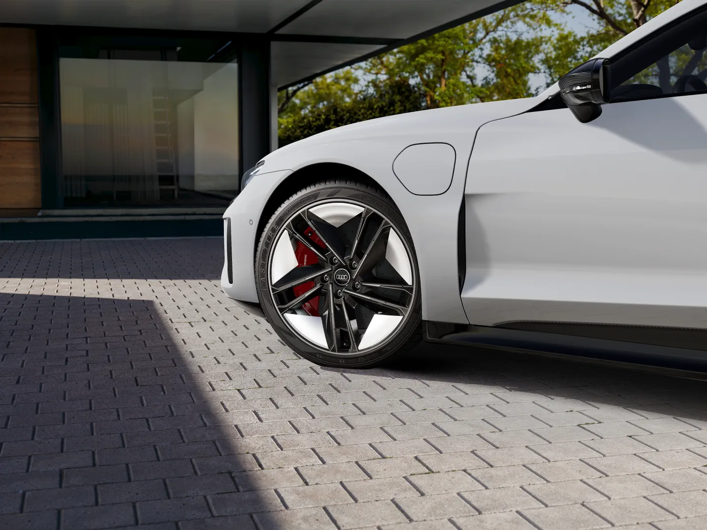 Image about Audi RS e-tron GT !! F83RH7 0 ( )