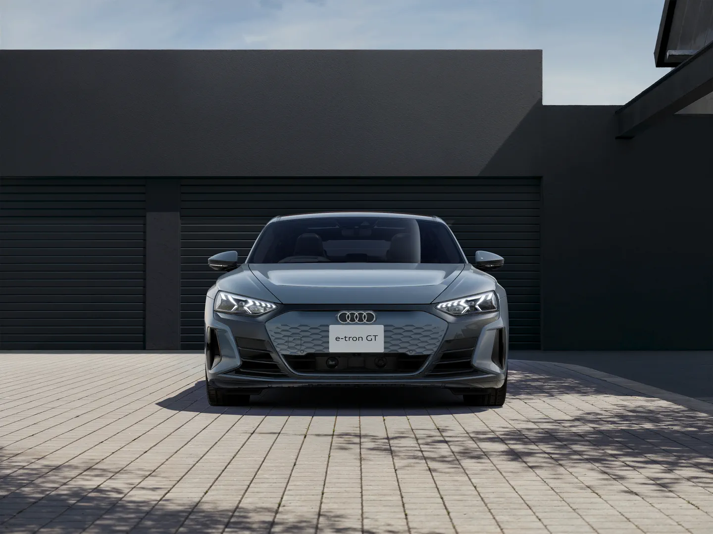 Audi e-tron GT e-tron GT quattro kW フロントビュー