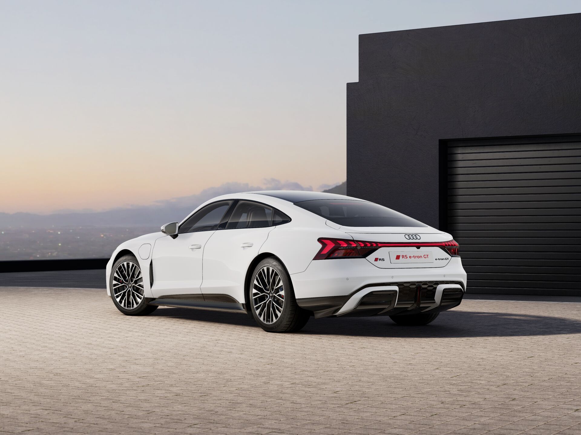 RS e-tron GT EXTERIOR-REAR-3-4
