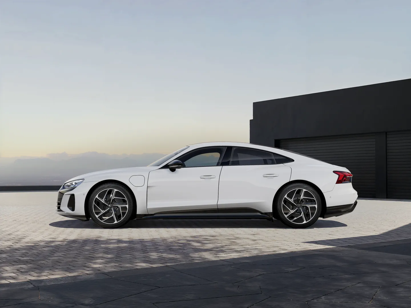 Image about Audi e-tron GT e-tron GT quattro 350,00 kW