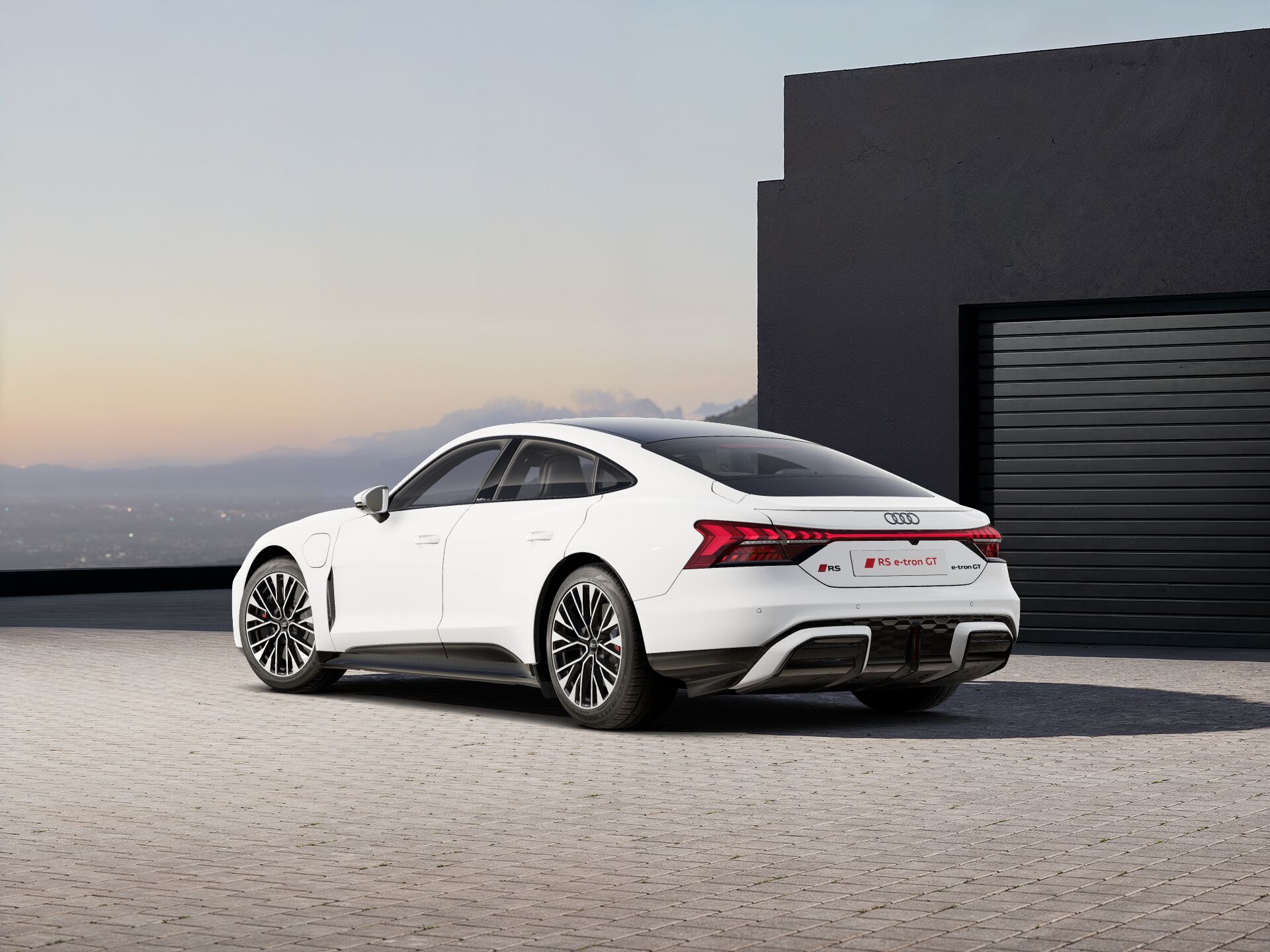RS e-tron GT EXTERIOR-REAR-3-4