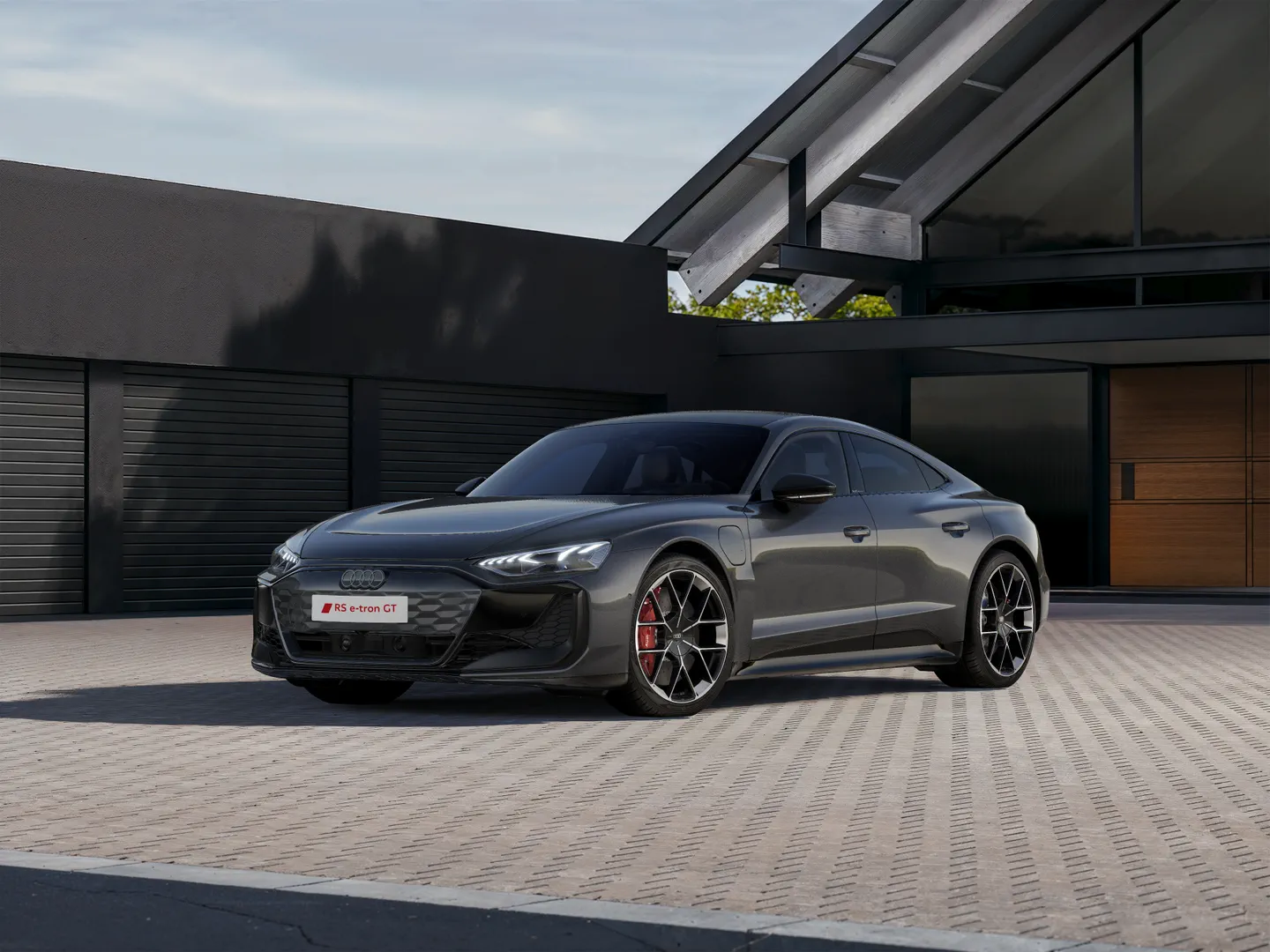 Zdjęcie&nbsp;Audi RS e-tron GT&nbsp;RS e-tron GT 570,00 kW&nbsp;– Ujęcie: przód 3/4