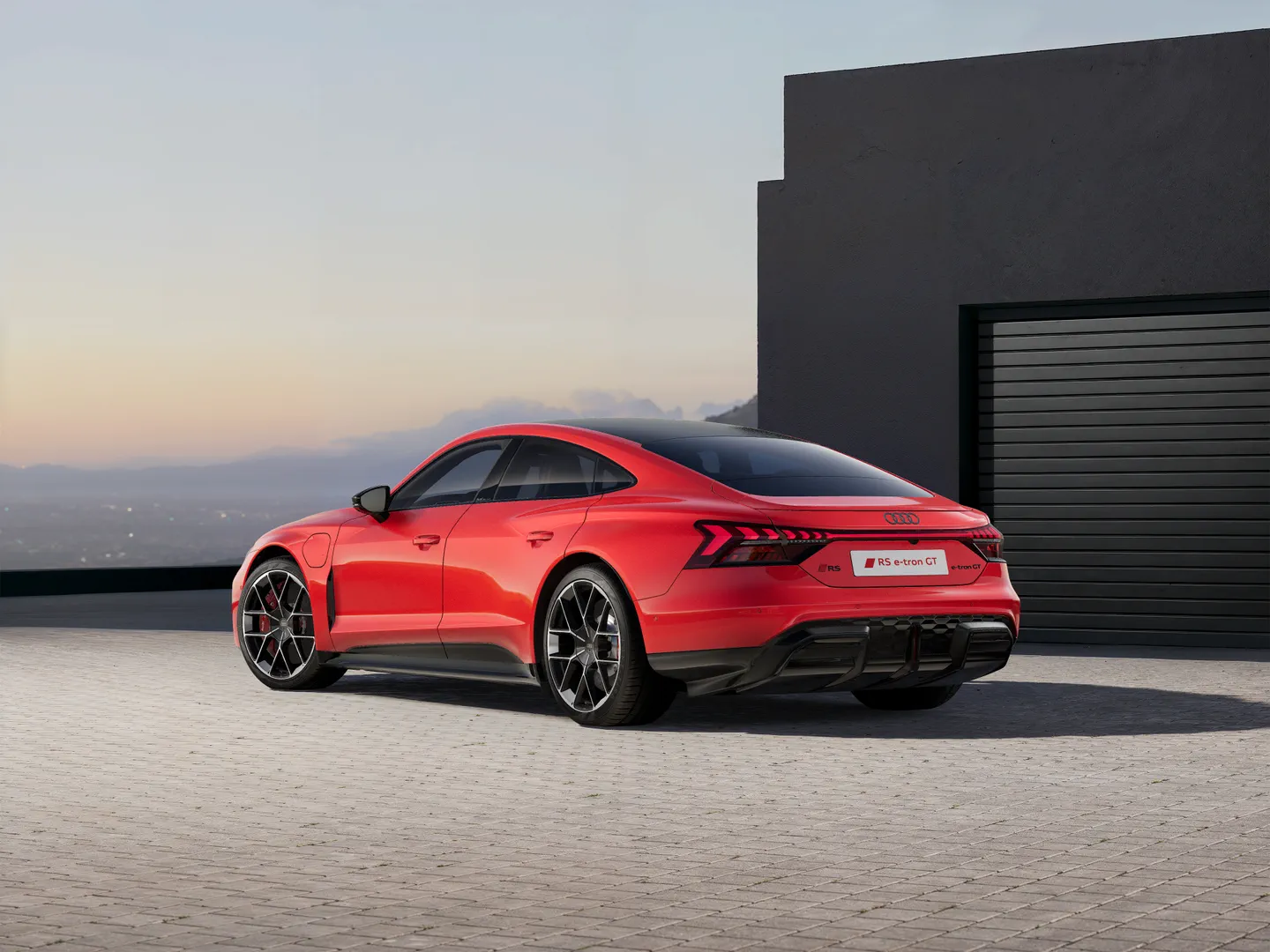 Zdjęcie&nbsp;Audi RS e-tron GT&nbsp;RS e-tron GT 570,00 kW&nbsp;– Ujęcie: tył 3/4