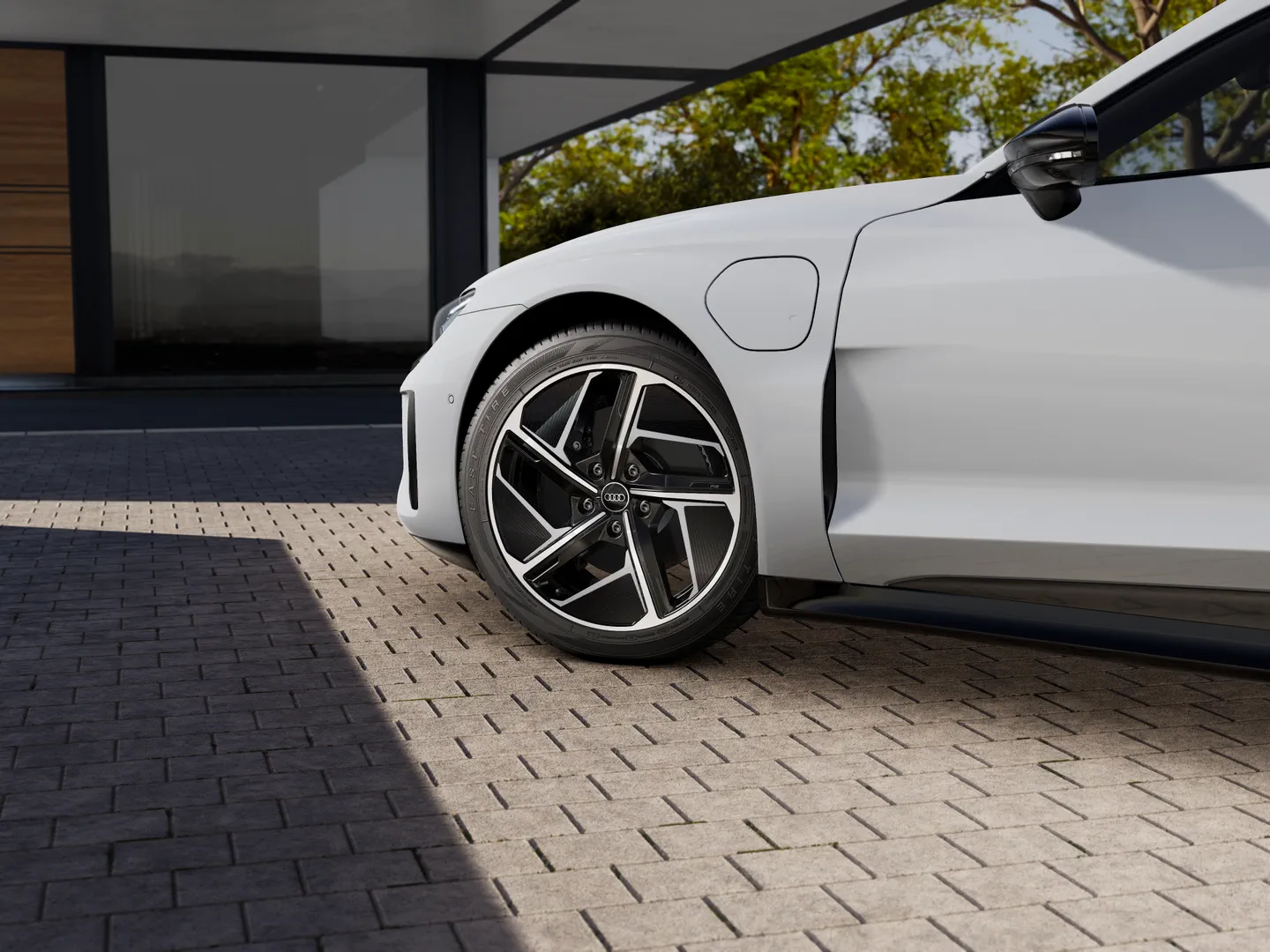 Image about Audi e-tron GT e-tron GT quattro 350,00 kW