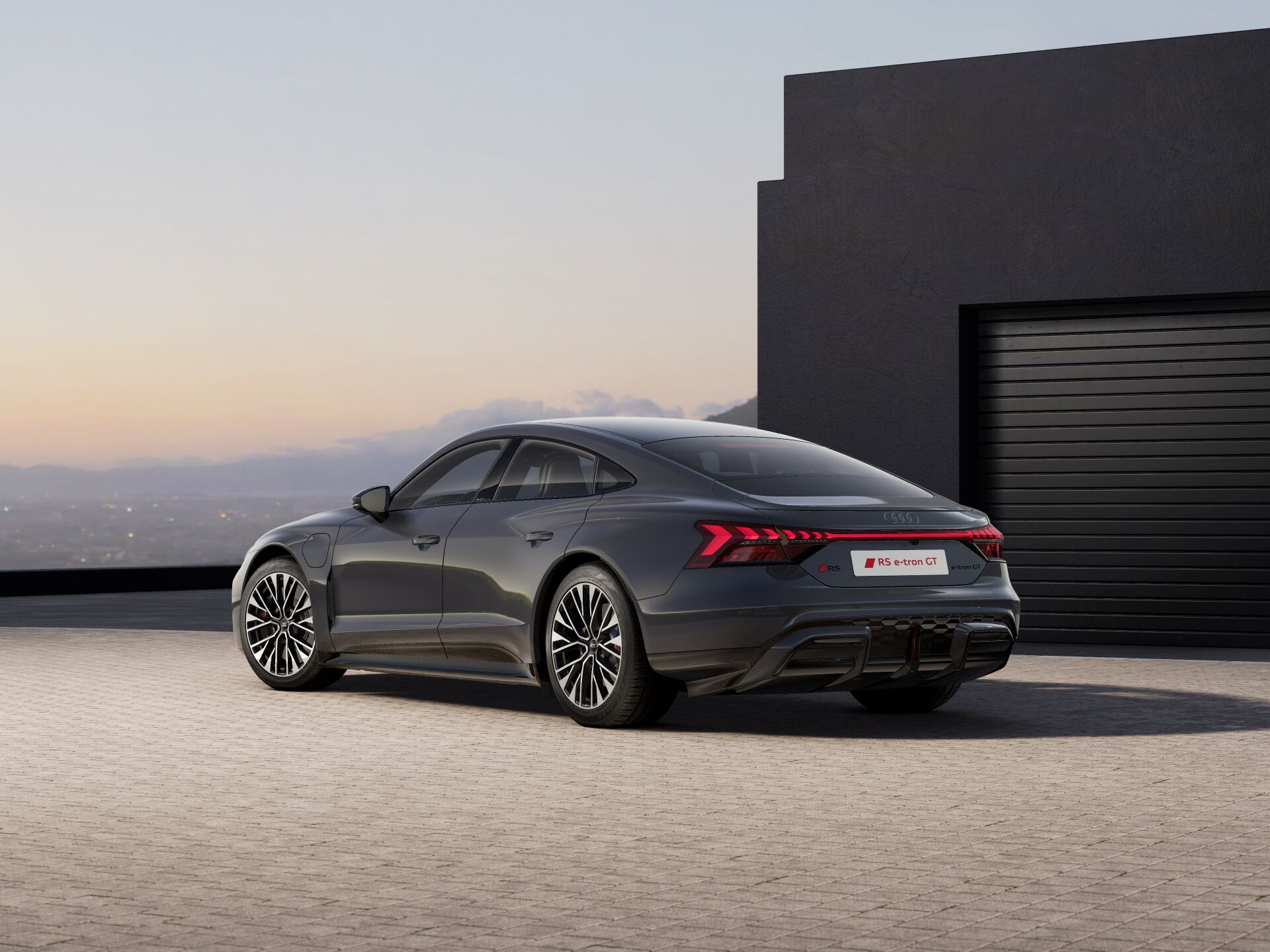 RS e-tron GT EXTERIOR-REAR-3-4