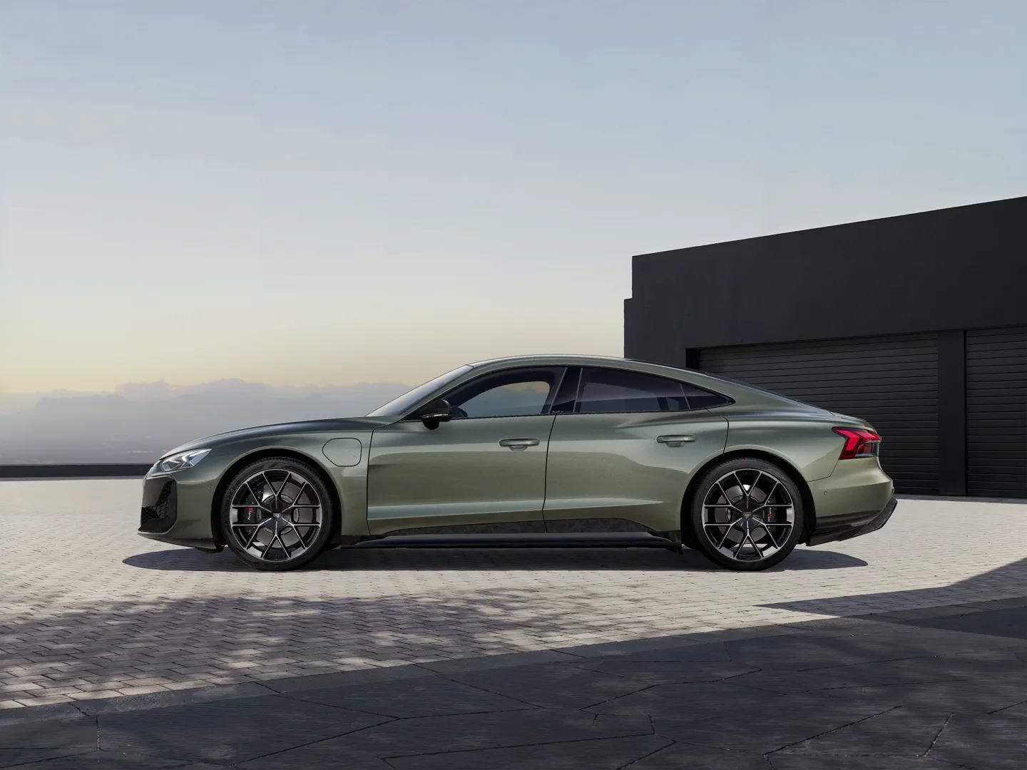 Zdjęcie&nbsp;Audi RS e-tron GT&nbsp;RS e-tron GT performance 620,00 kW&nbsp;– Ujęcie: bok