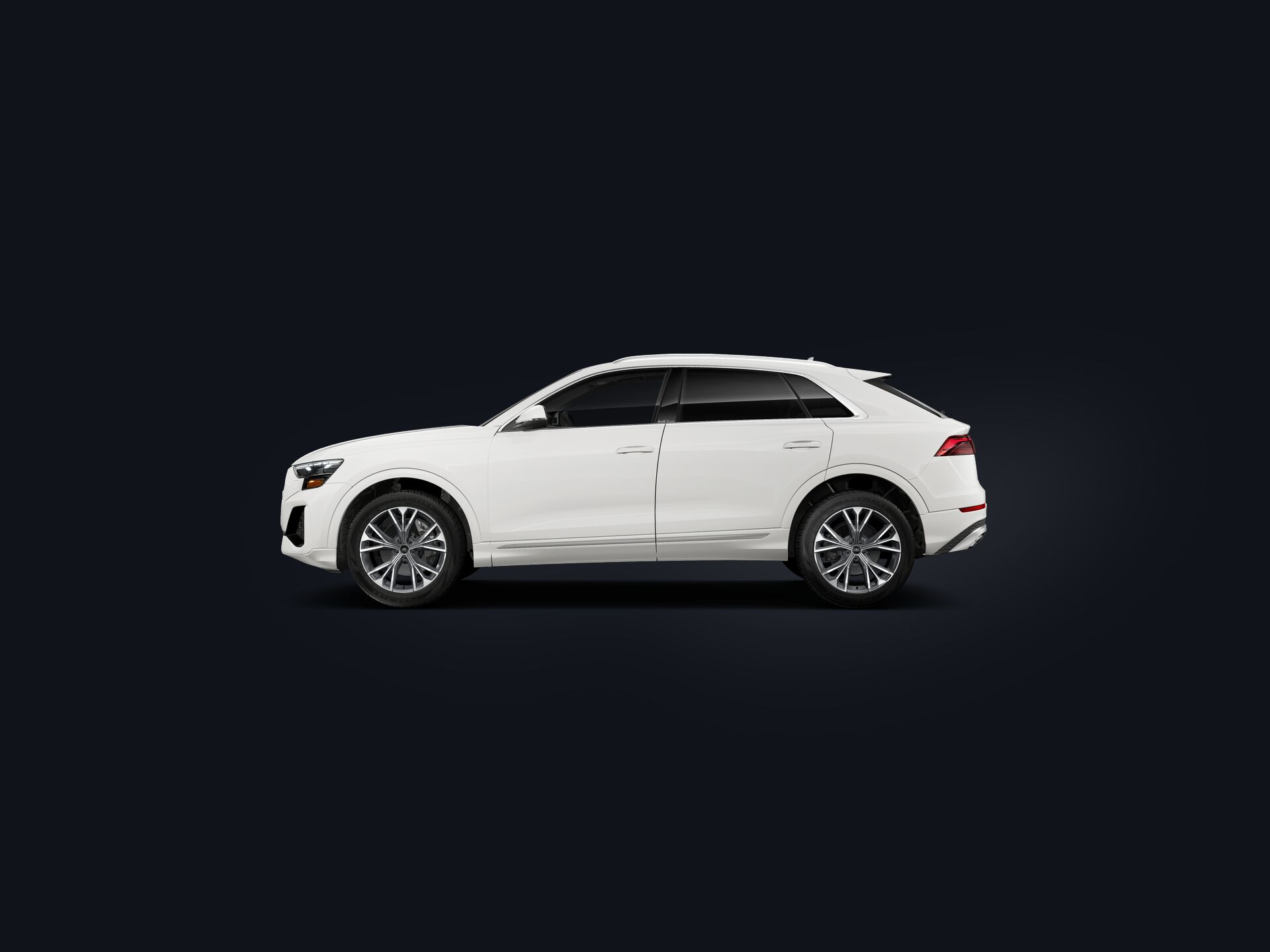 2026 Audi Q8 custside