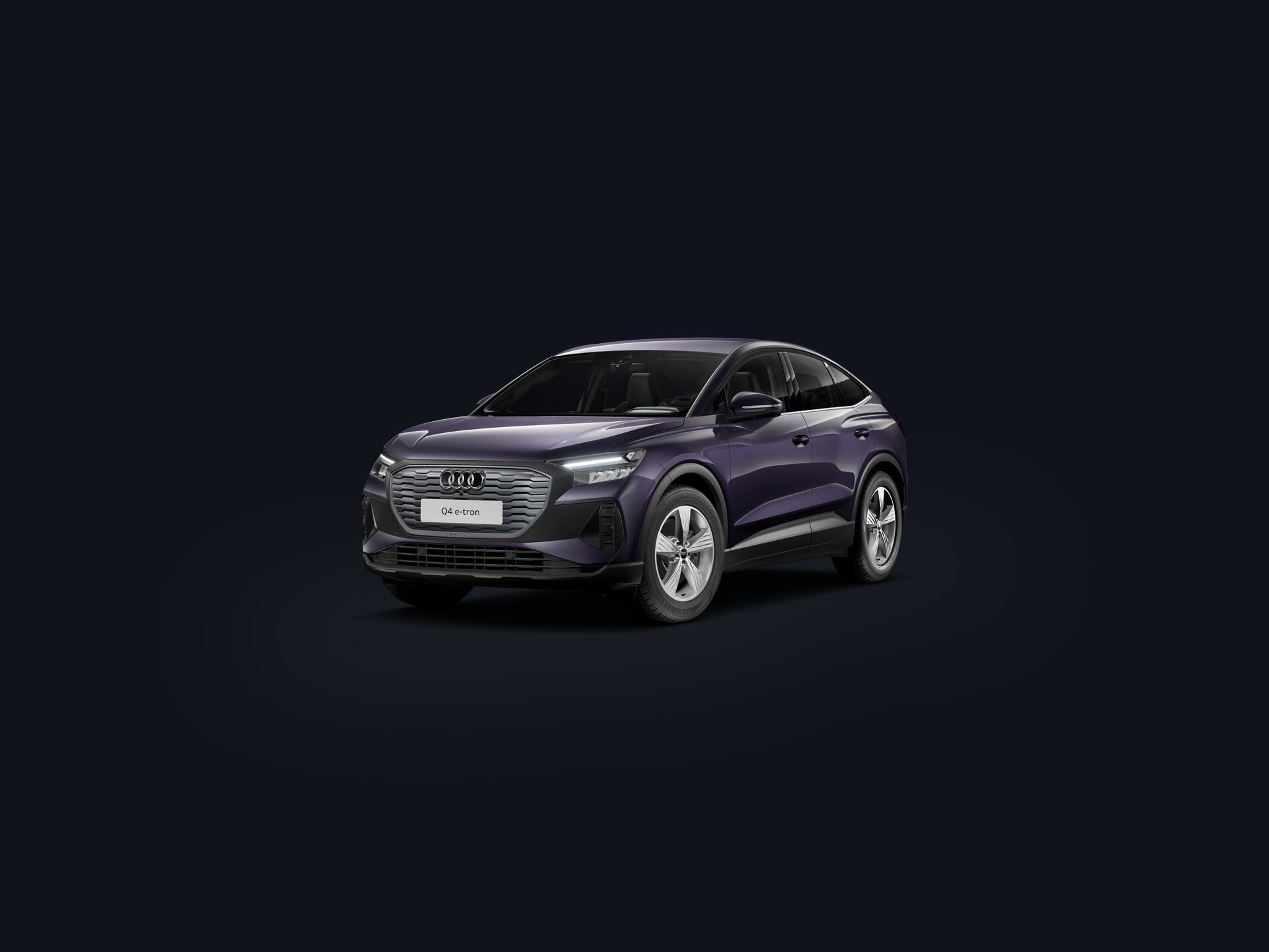 Q4 Sportback e-tron 3/4 front