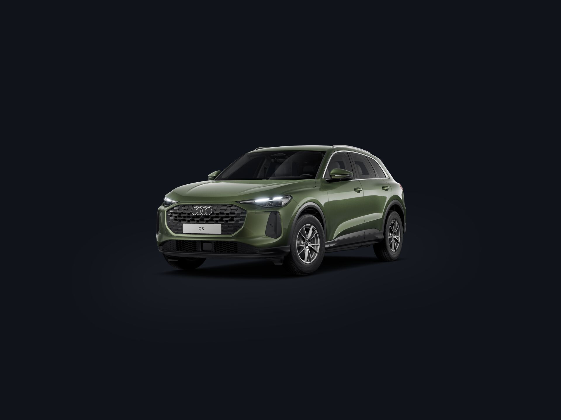 Q5 SUV cust34front