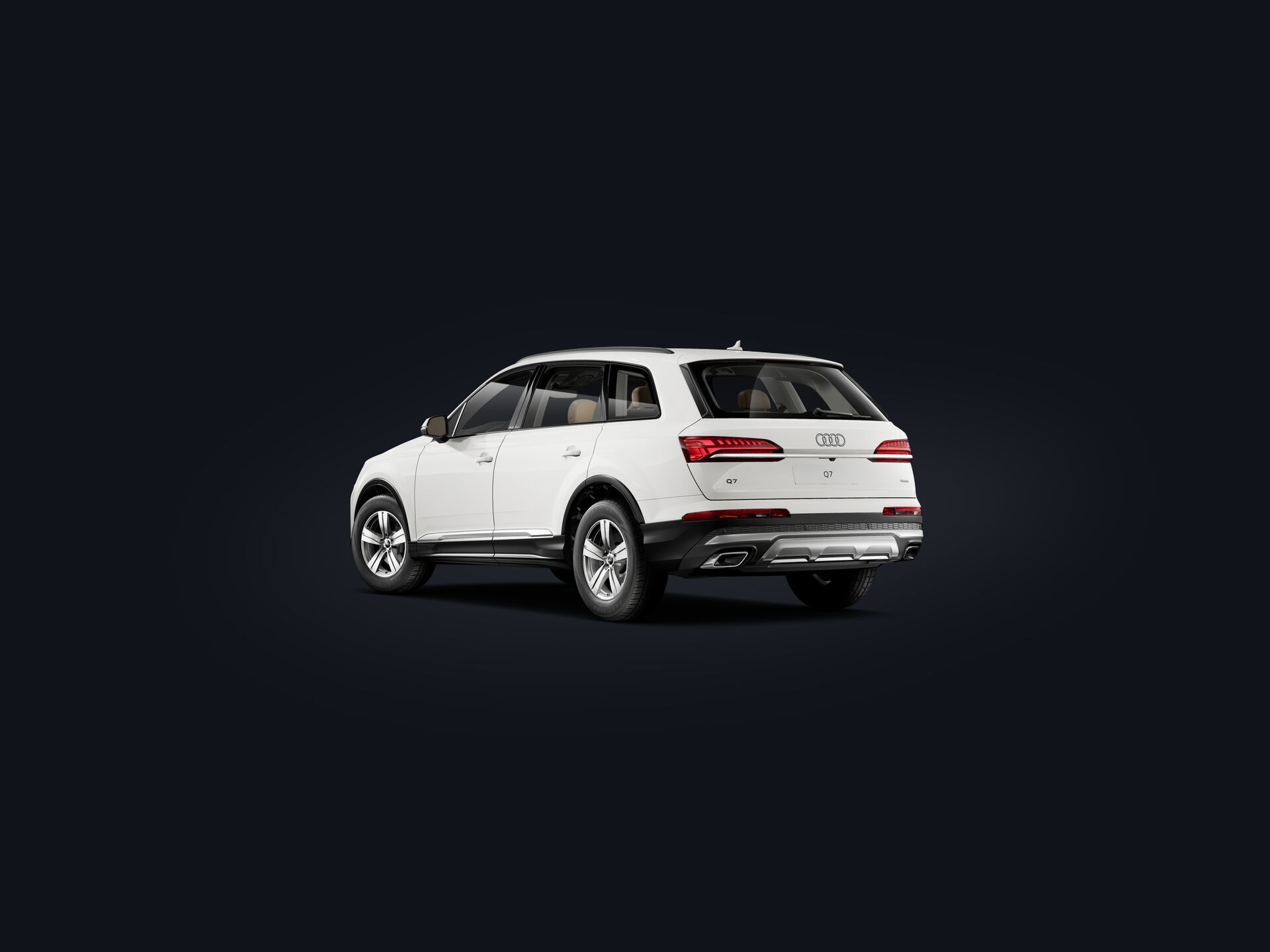 Q7 SUV 3/4 rear