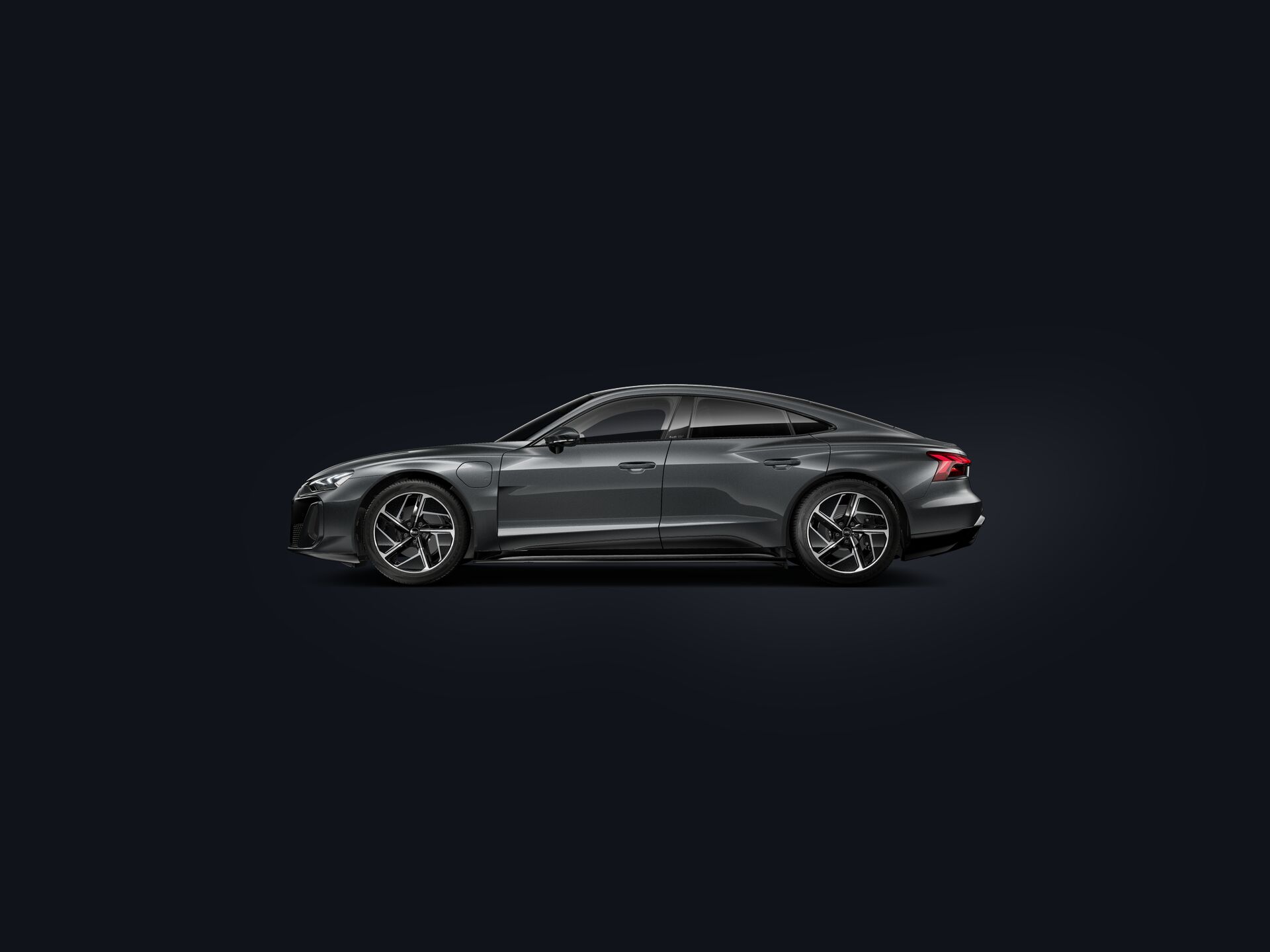 e-tron GT quattro side