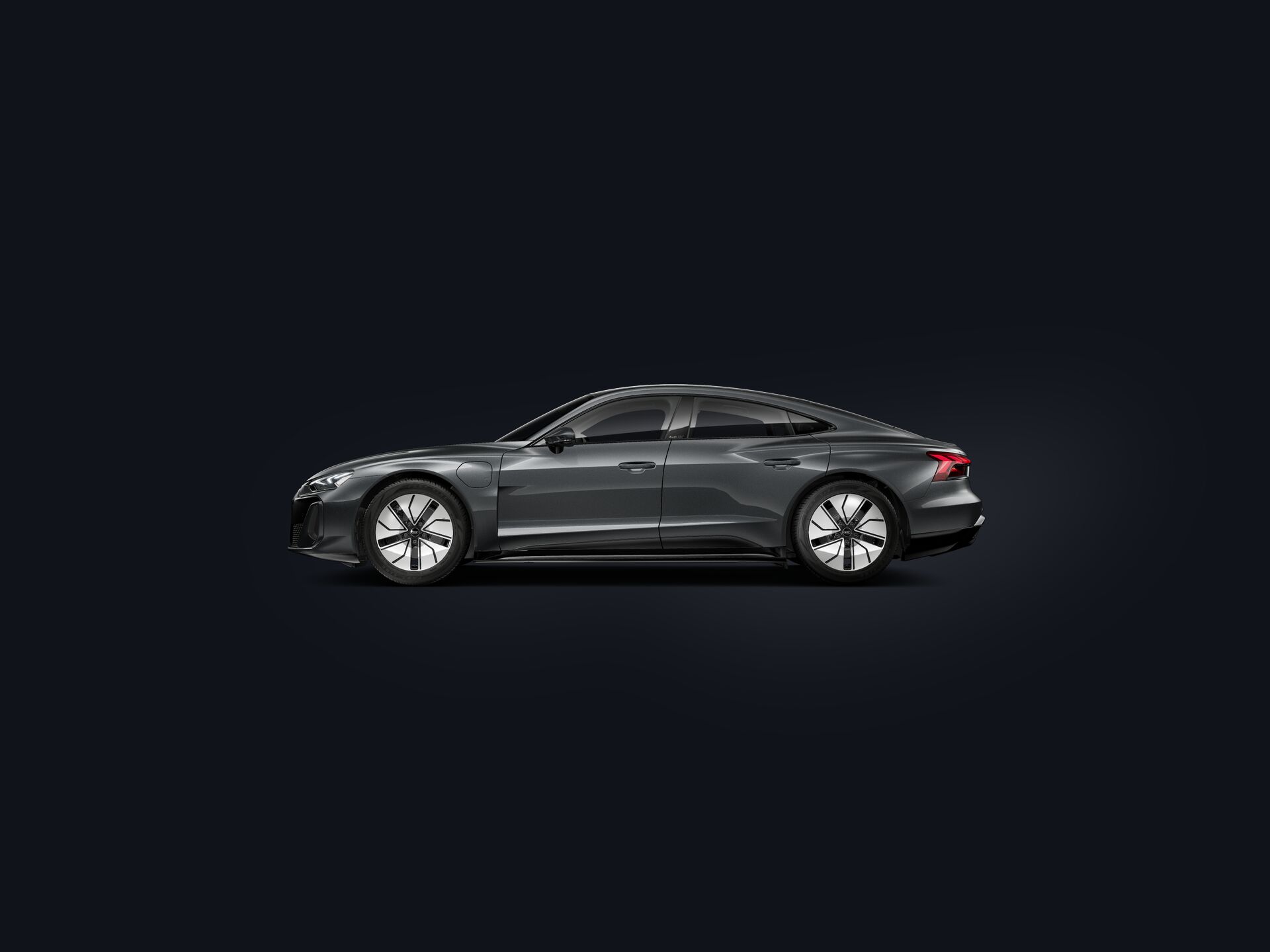 e-tron GT quattro side
