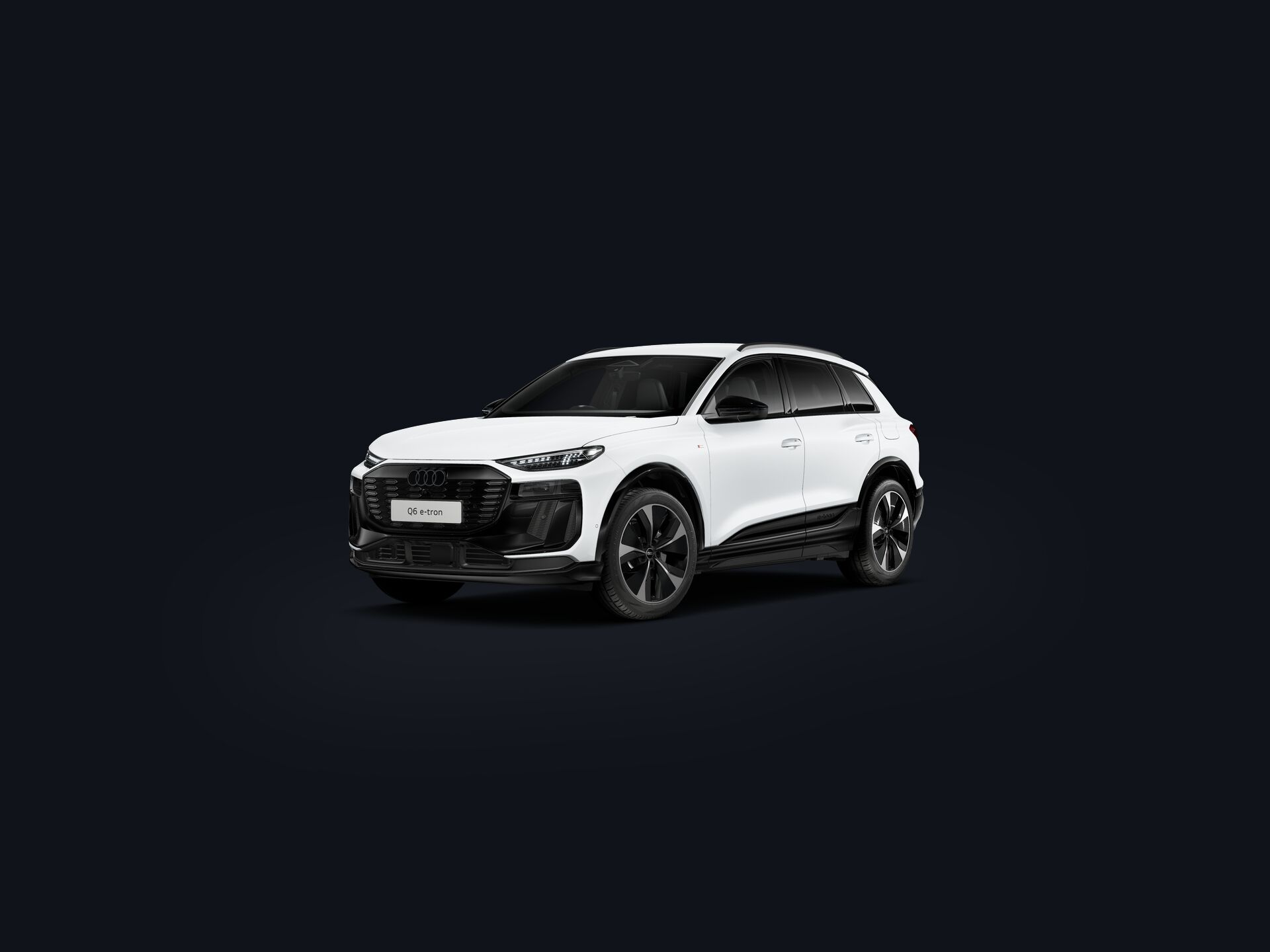 Q6 SUV e-tron 3/4 front