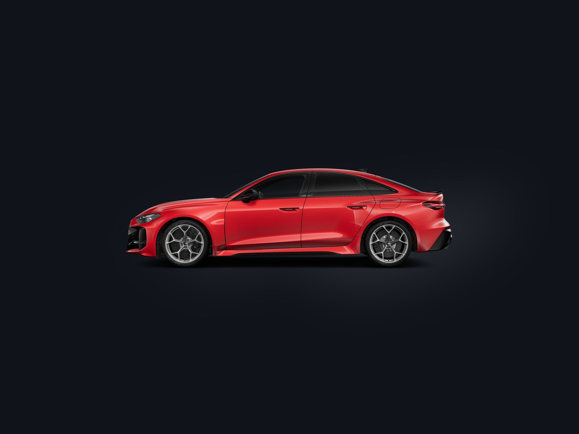 RS 5 Saloon side
