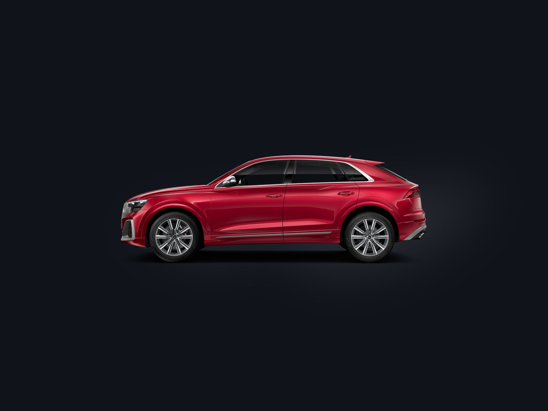 SQ8 side