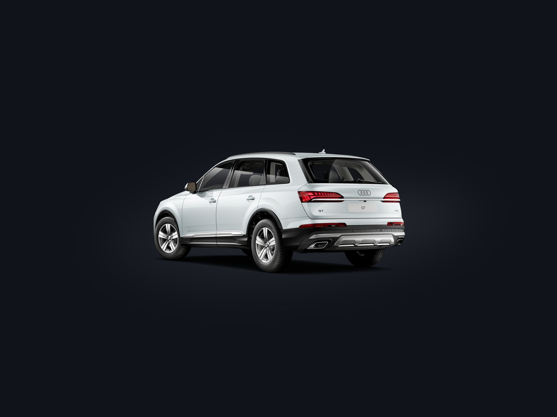 Q7 SUV 3/4 rear