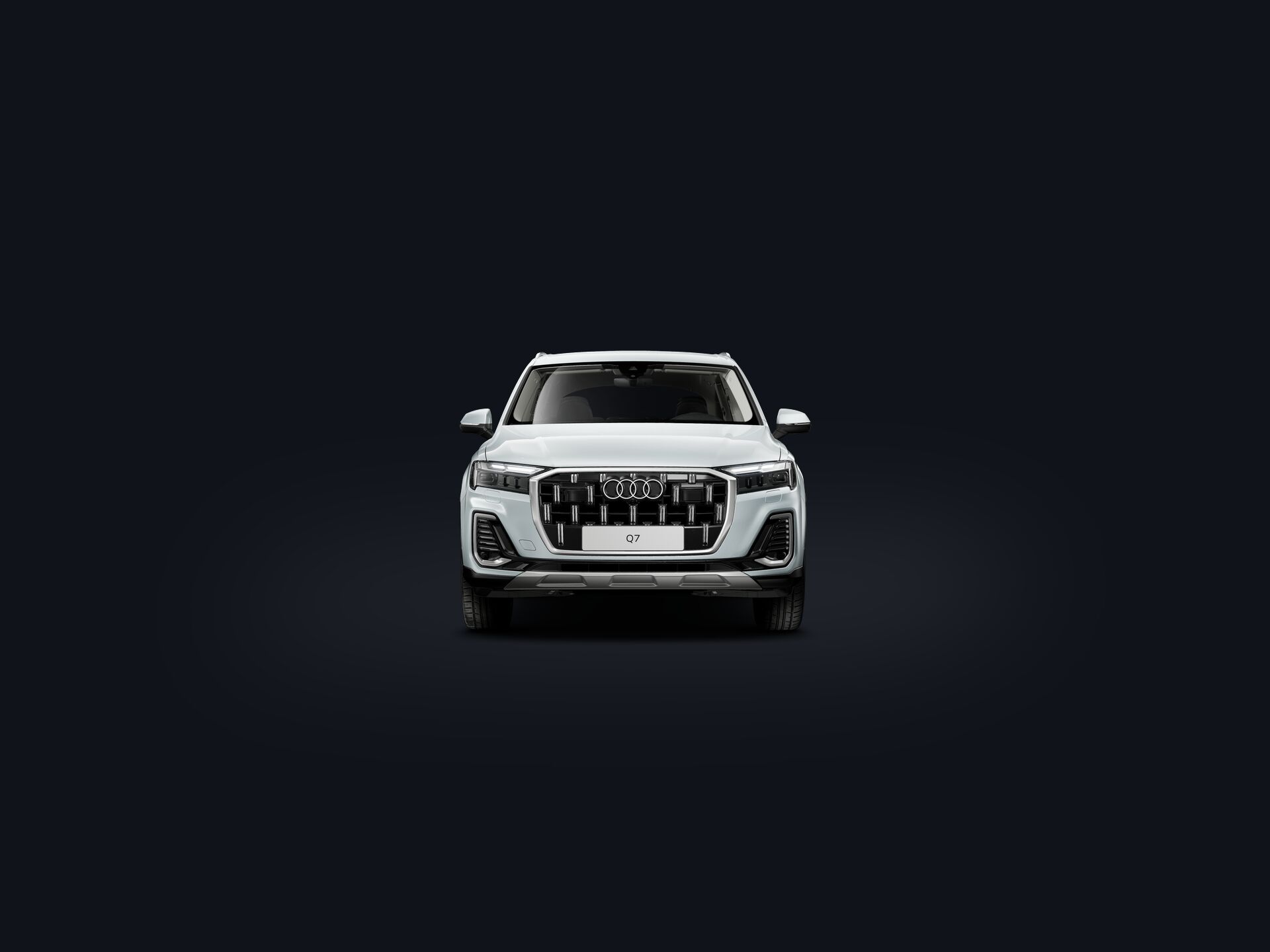 Q7 SUV front