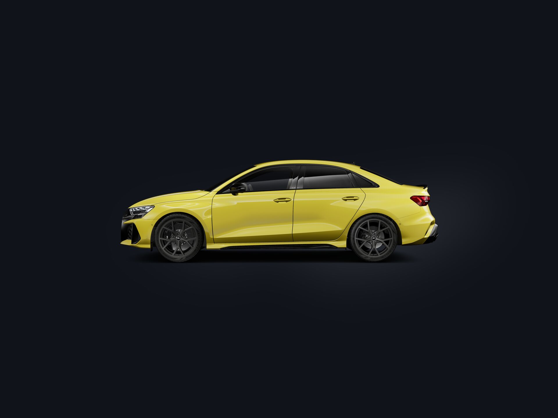 RS 3 Saloon side