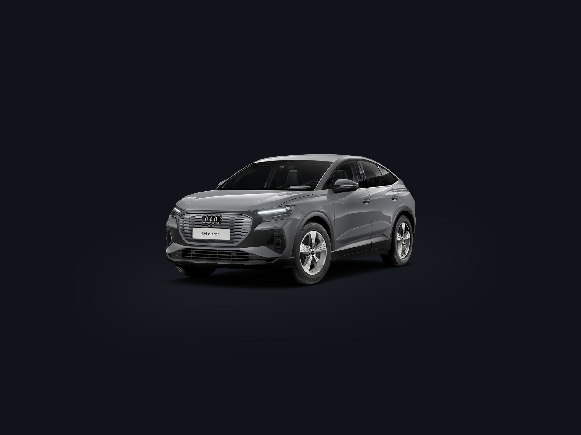 Q4 Sportback e-tron 3/4 front