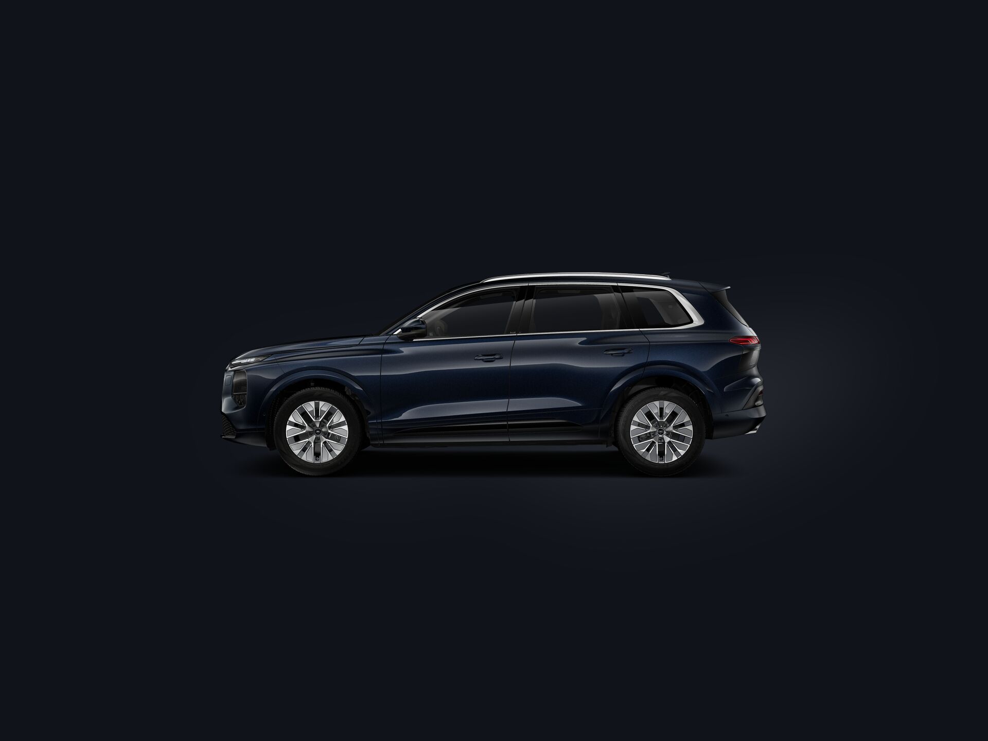 Nowe Q7 side