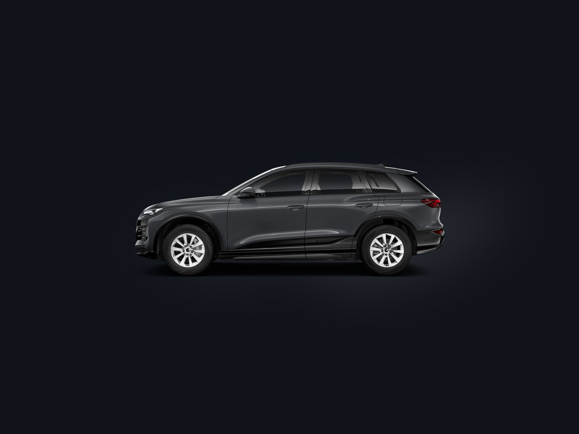 Q6 e-tron side