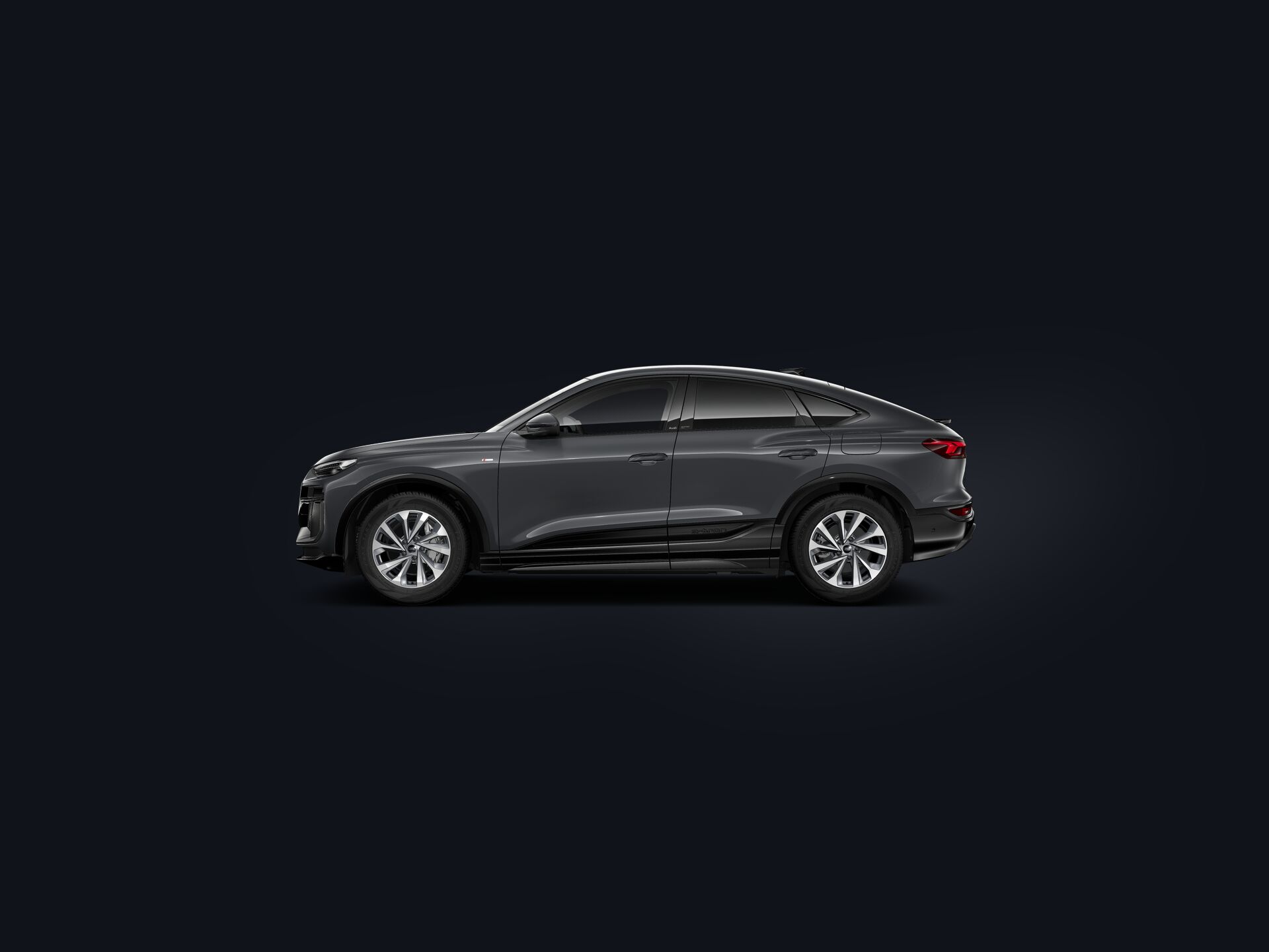 Q6 Sportback e-tron side