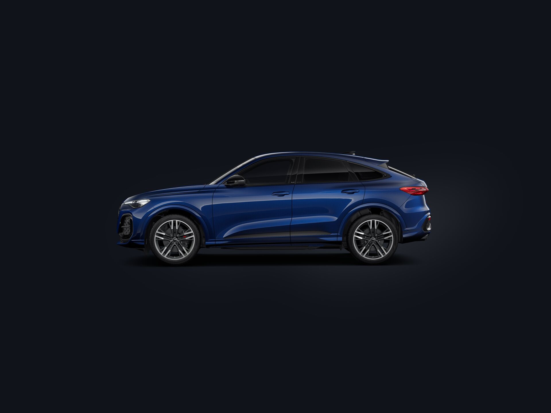 SQ5 Sportback side