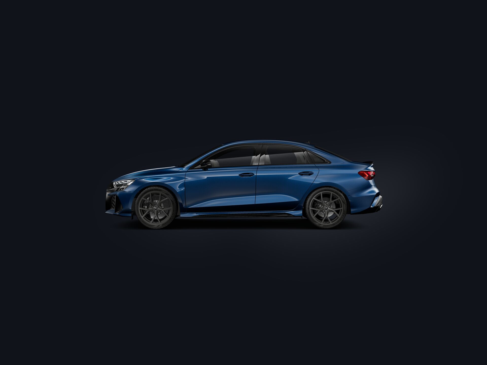 RS 3 Sedan side