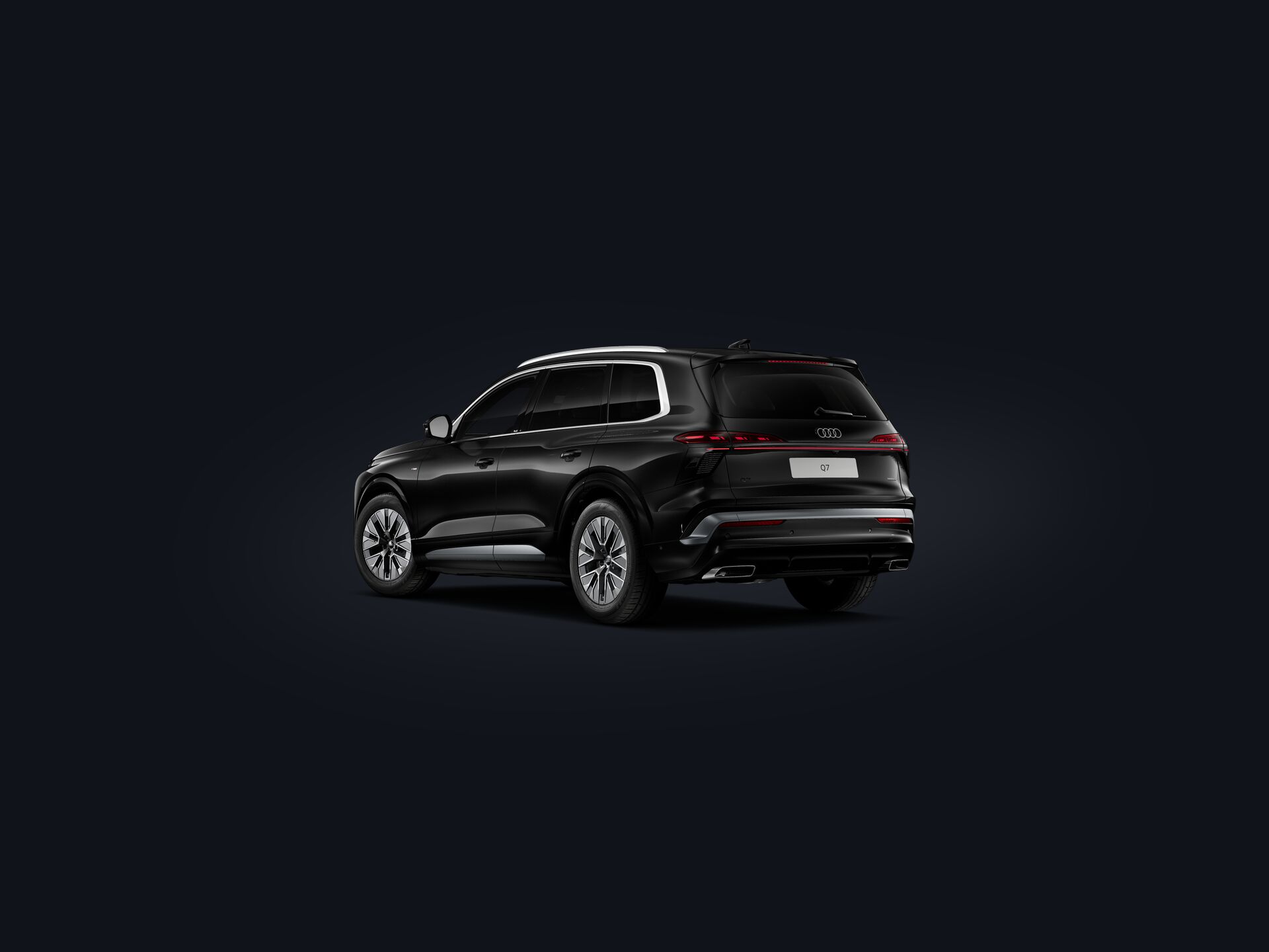 Q7 SUV 3/4 rear