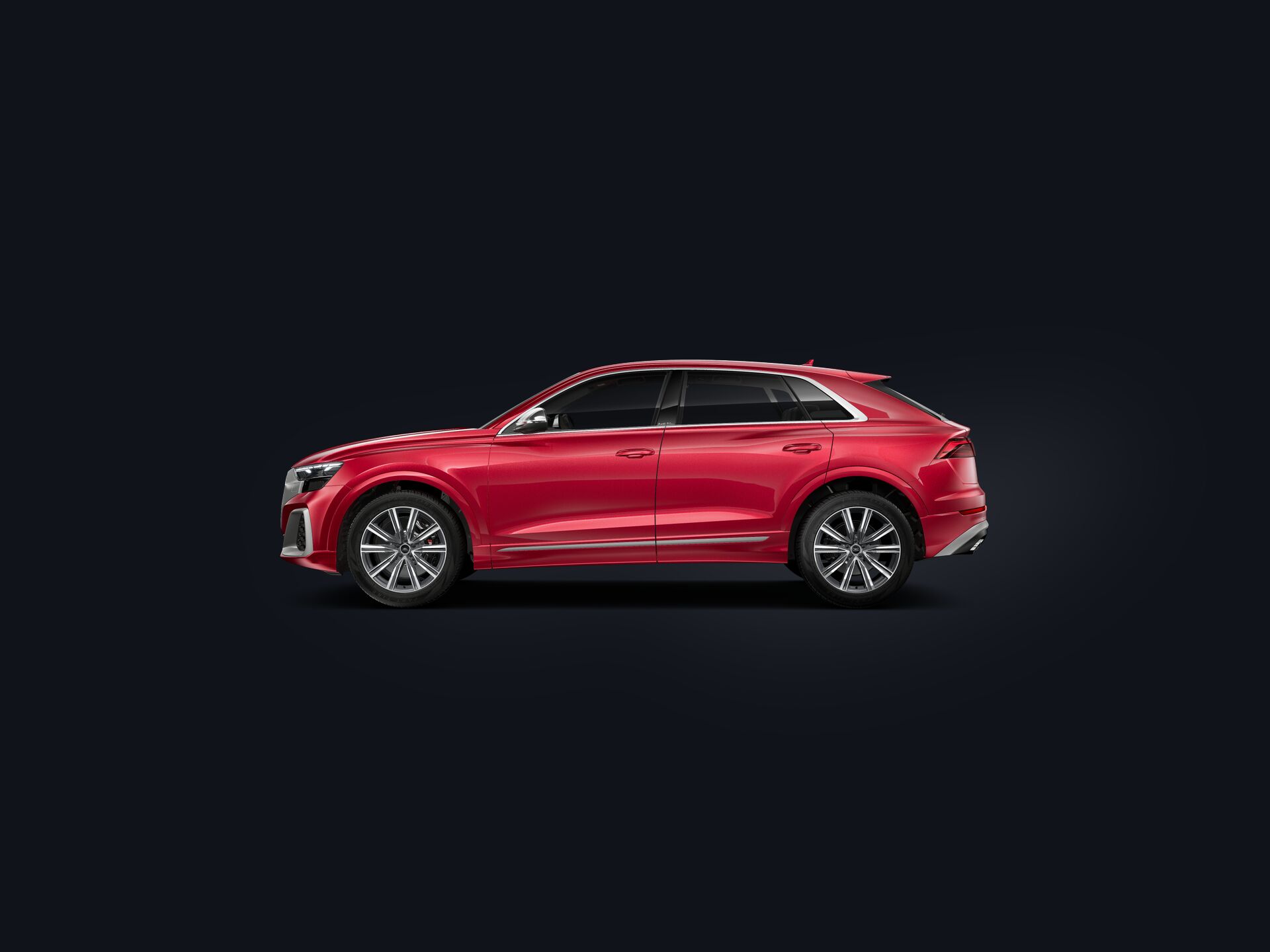 SQ8 SUV custside