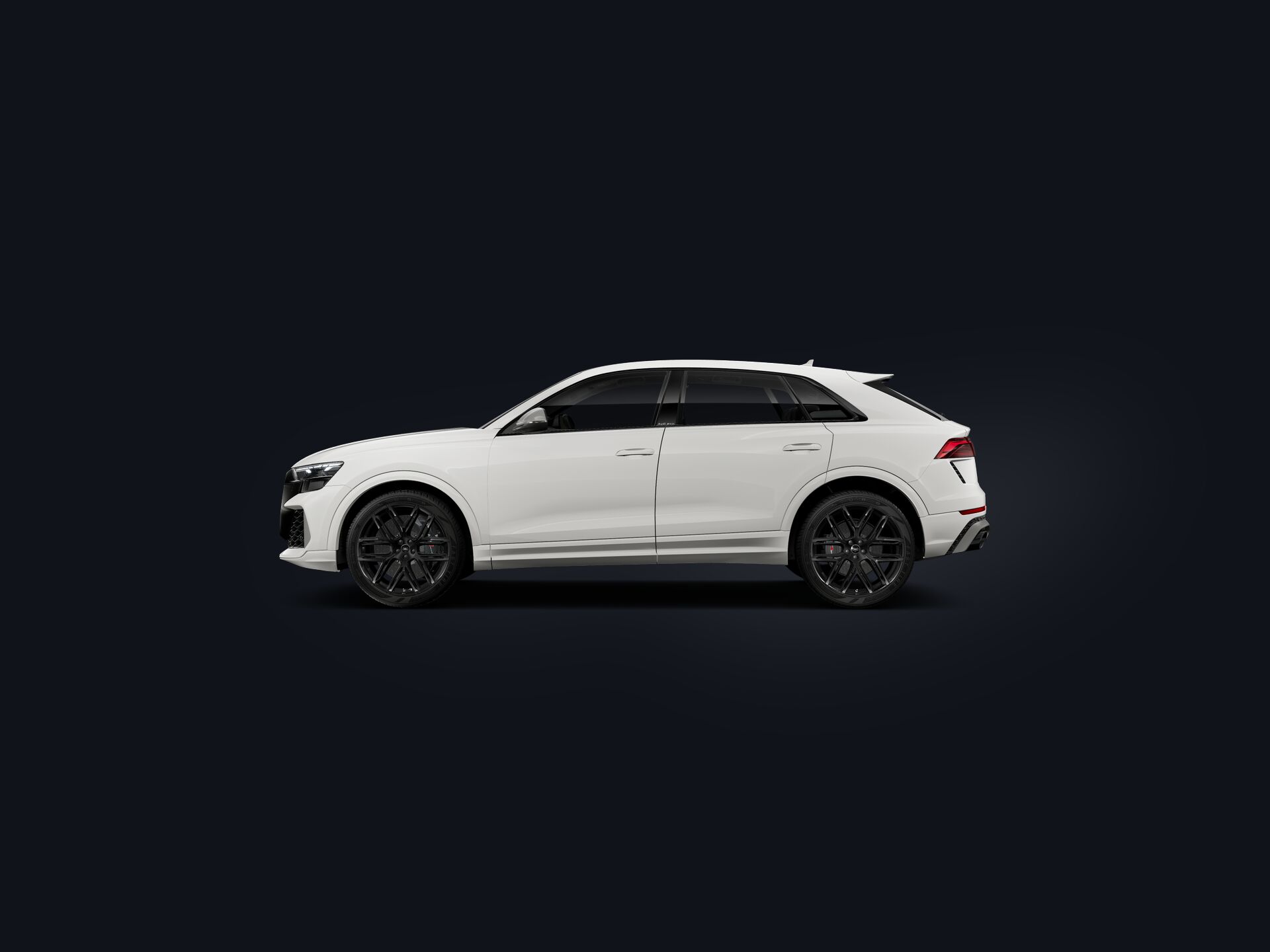 RS Q8 SUV performance side