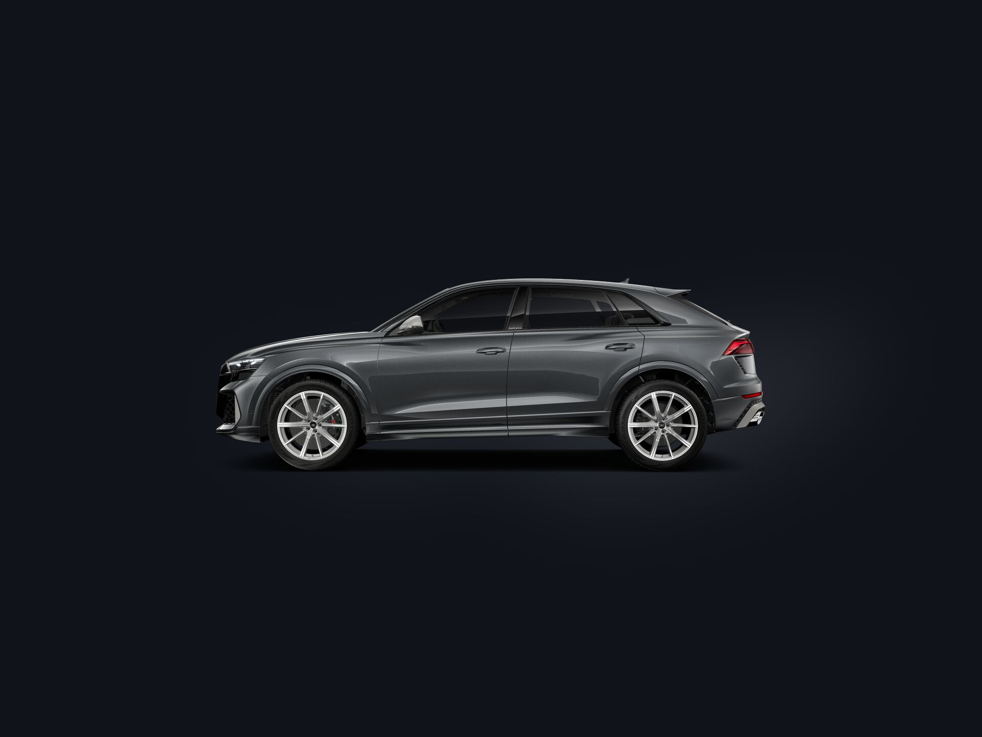 RS Q8 SUV performance side