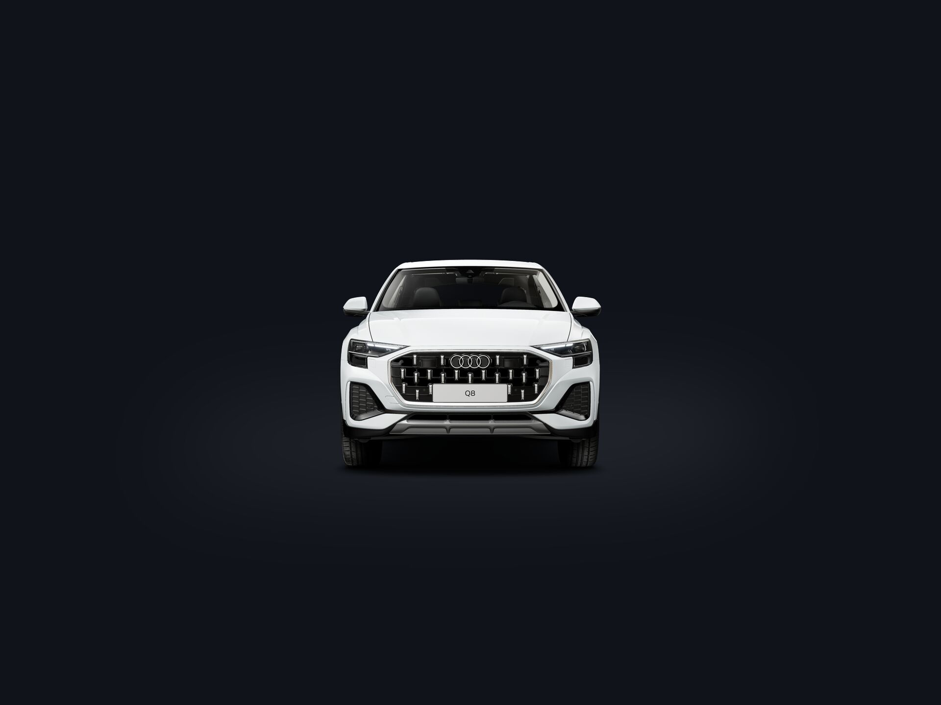 Q8 SUV front