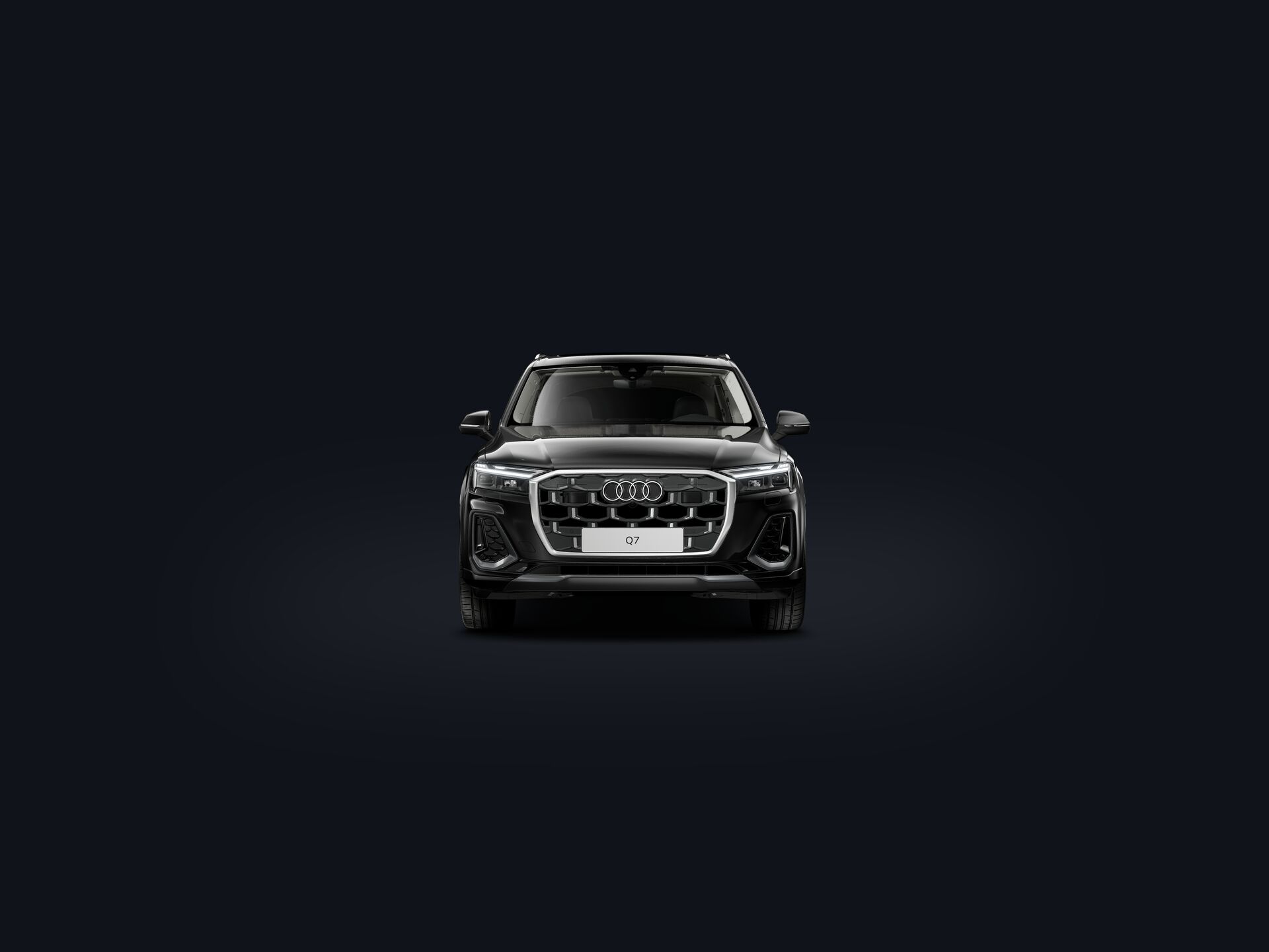 Q7 SUV front