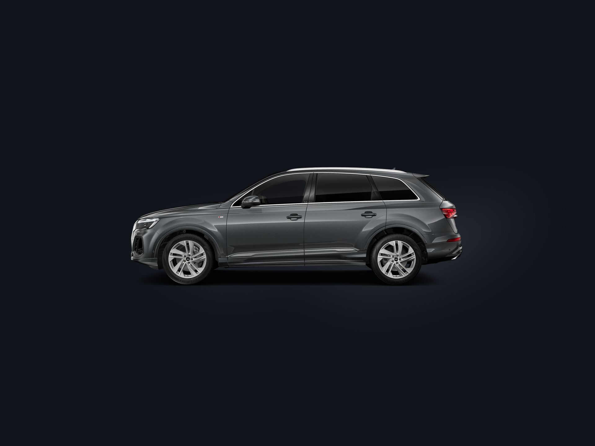 Q7 SUV custside