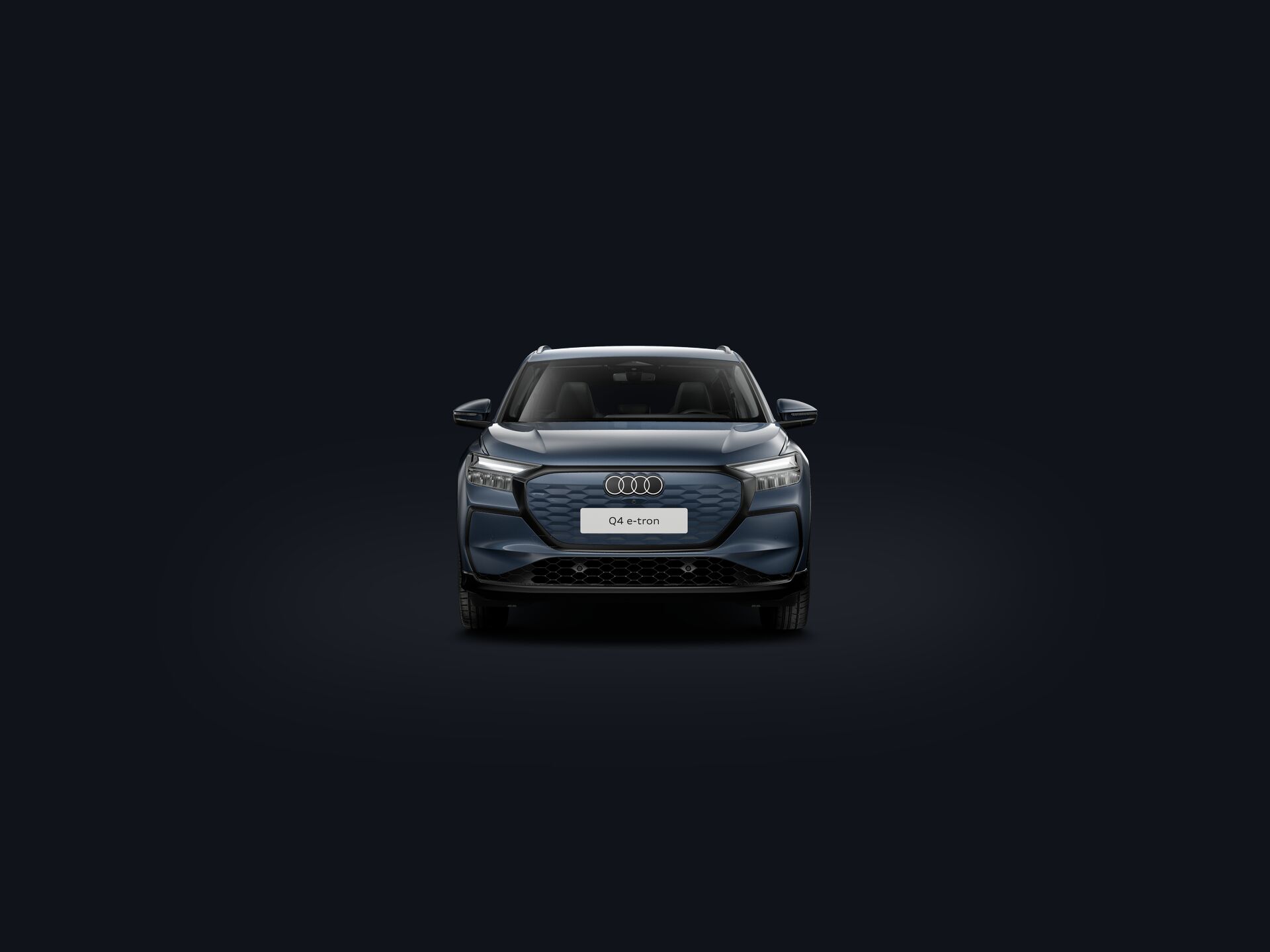 Q4 SUV e-tron front