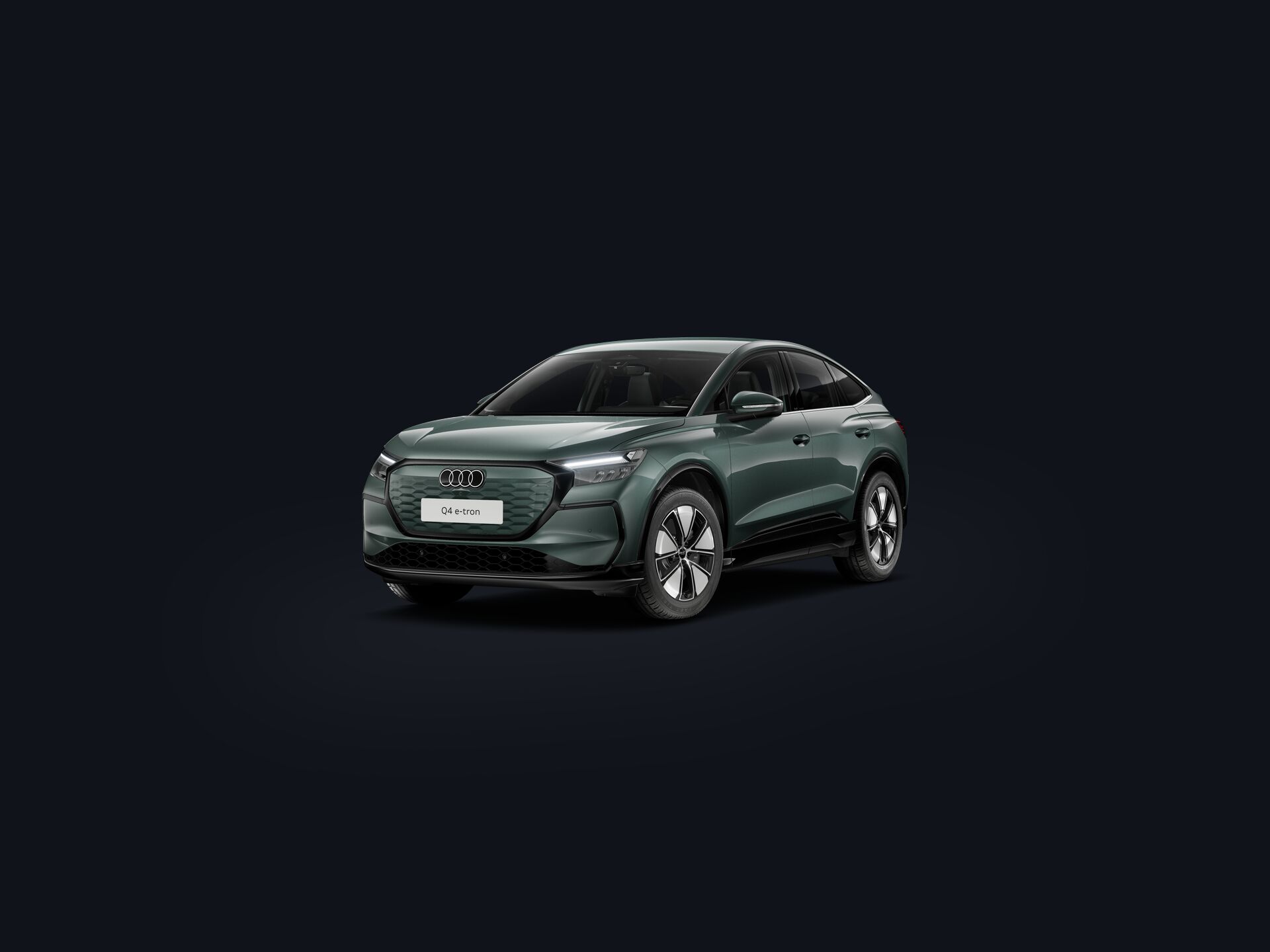 Q4 Sportback e-tron 3/4 front