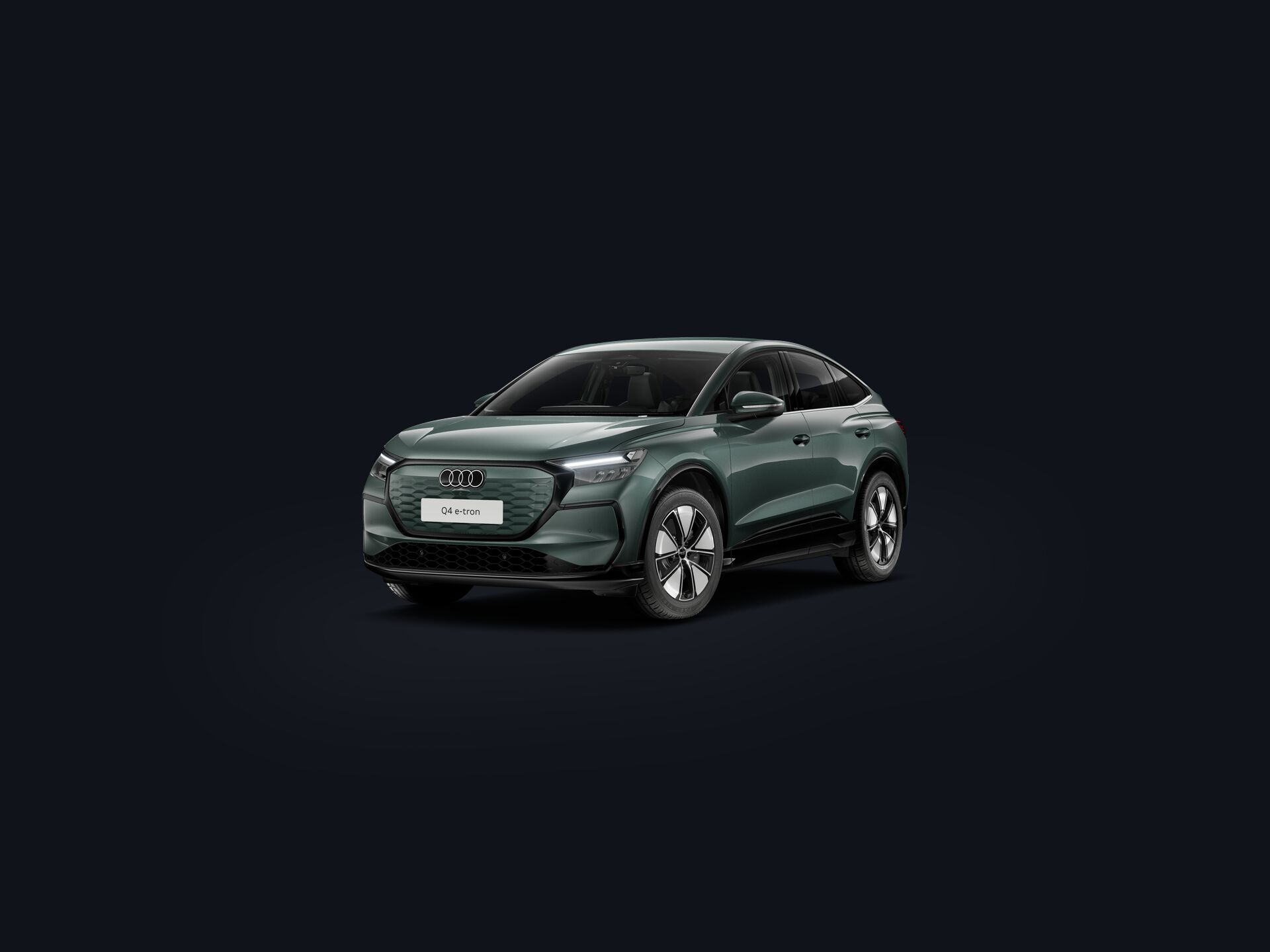 Q4 Sportback e-tron 3/4 front