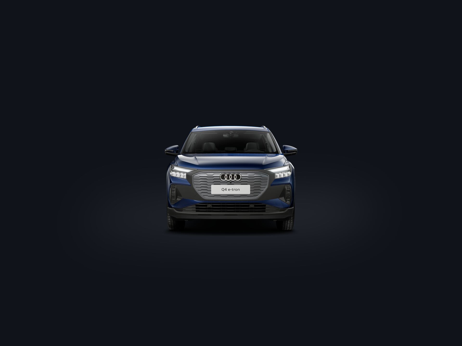 Q4 e-tron custfront