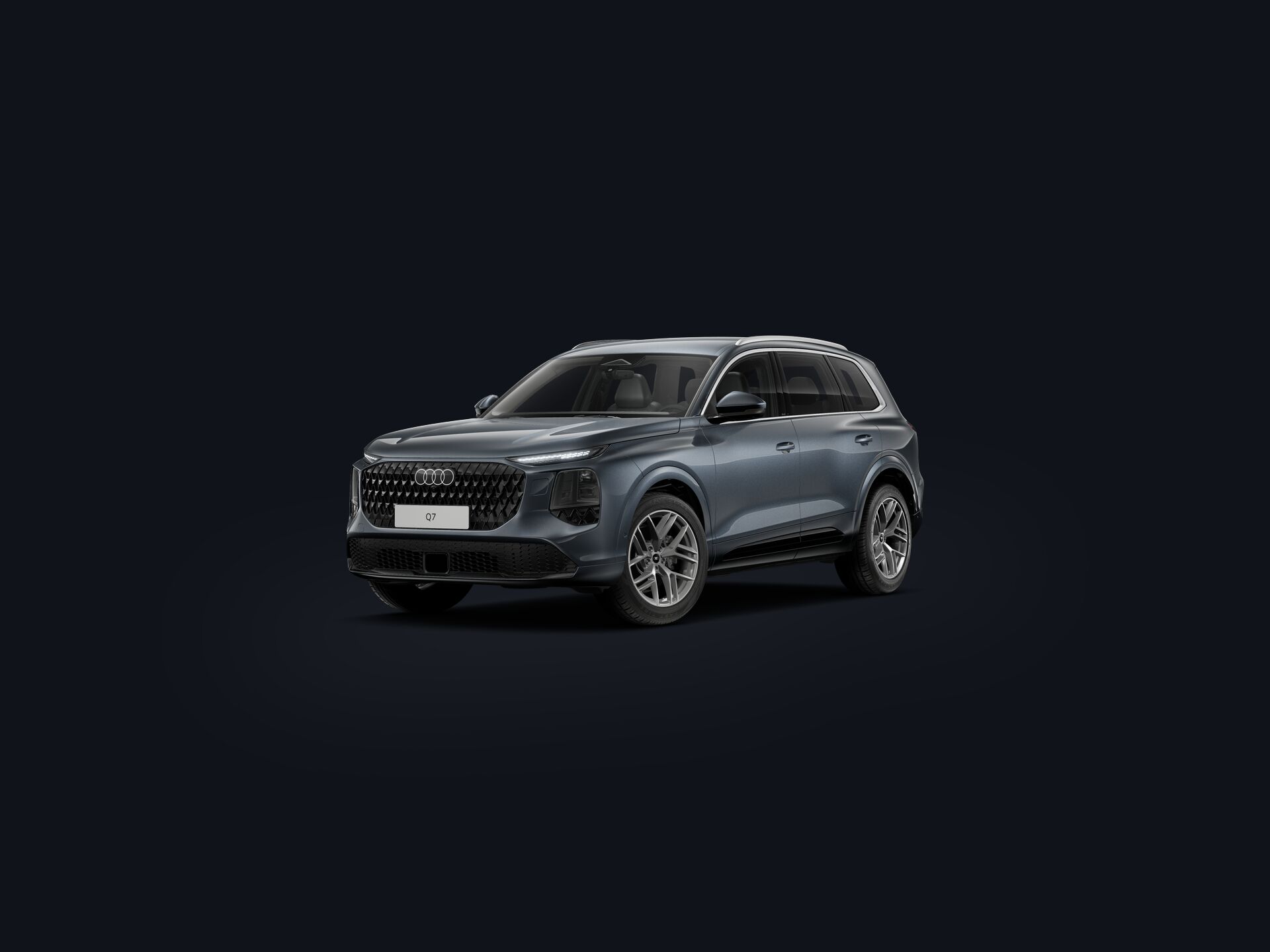 Q7 SUV 3/4 front