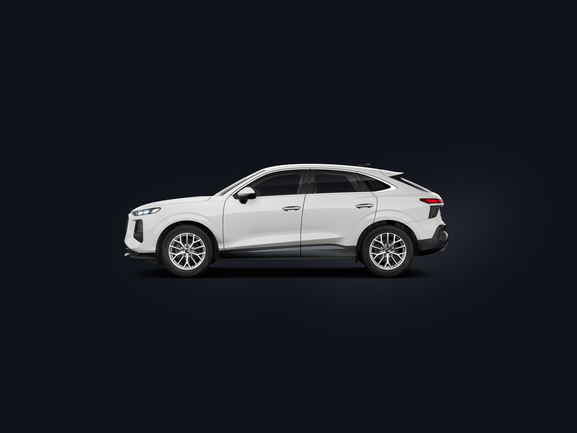Q3 Sportback side