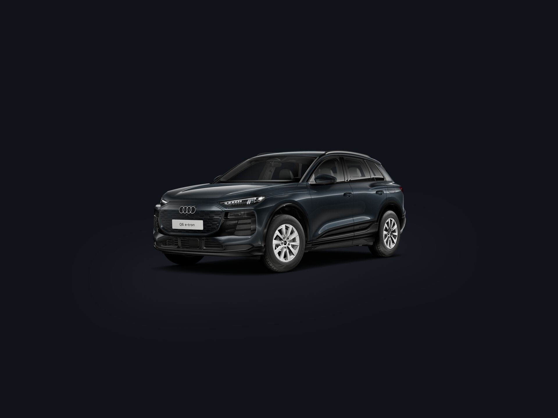 Q6 SUV e-tron 3/4 front