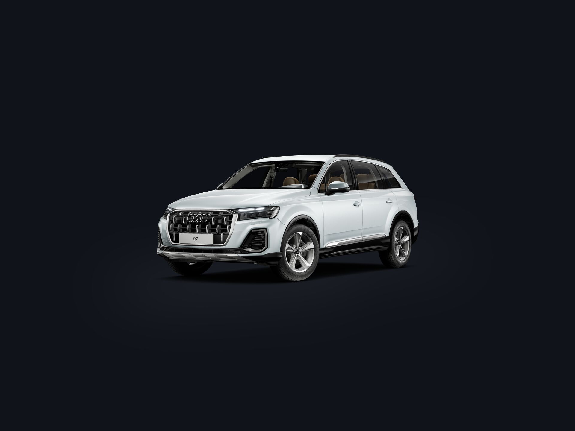 Q7 SUV 3/4 front