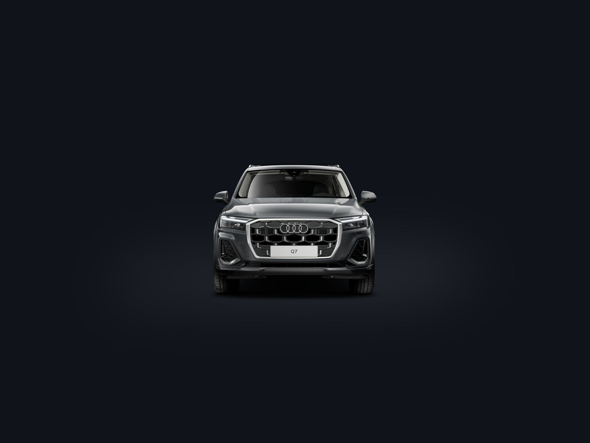 Q7 SUV front