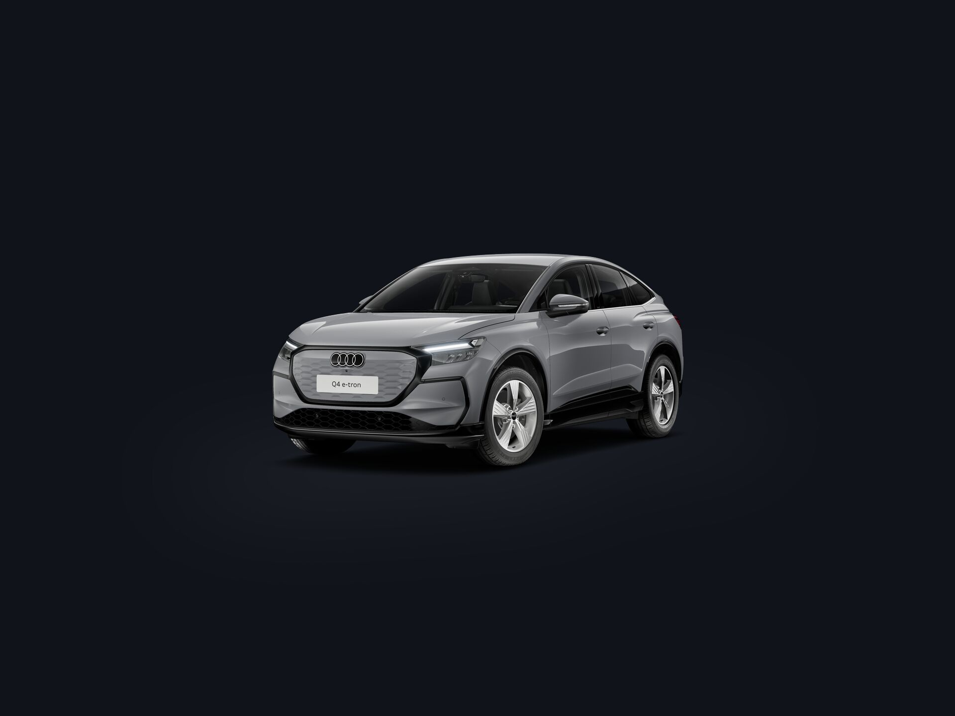 Q4 Sportback e-tron 3/4 front
