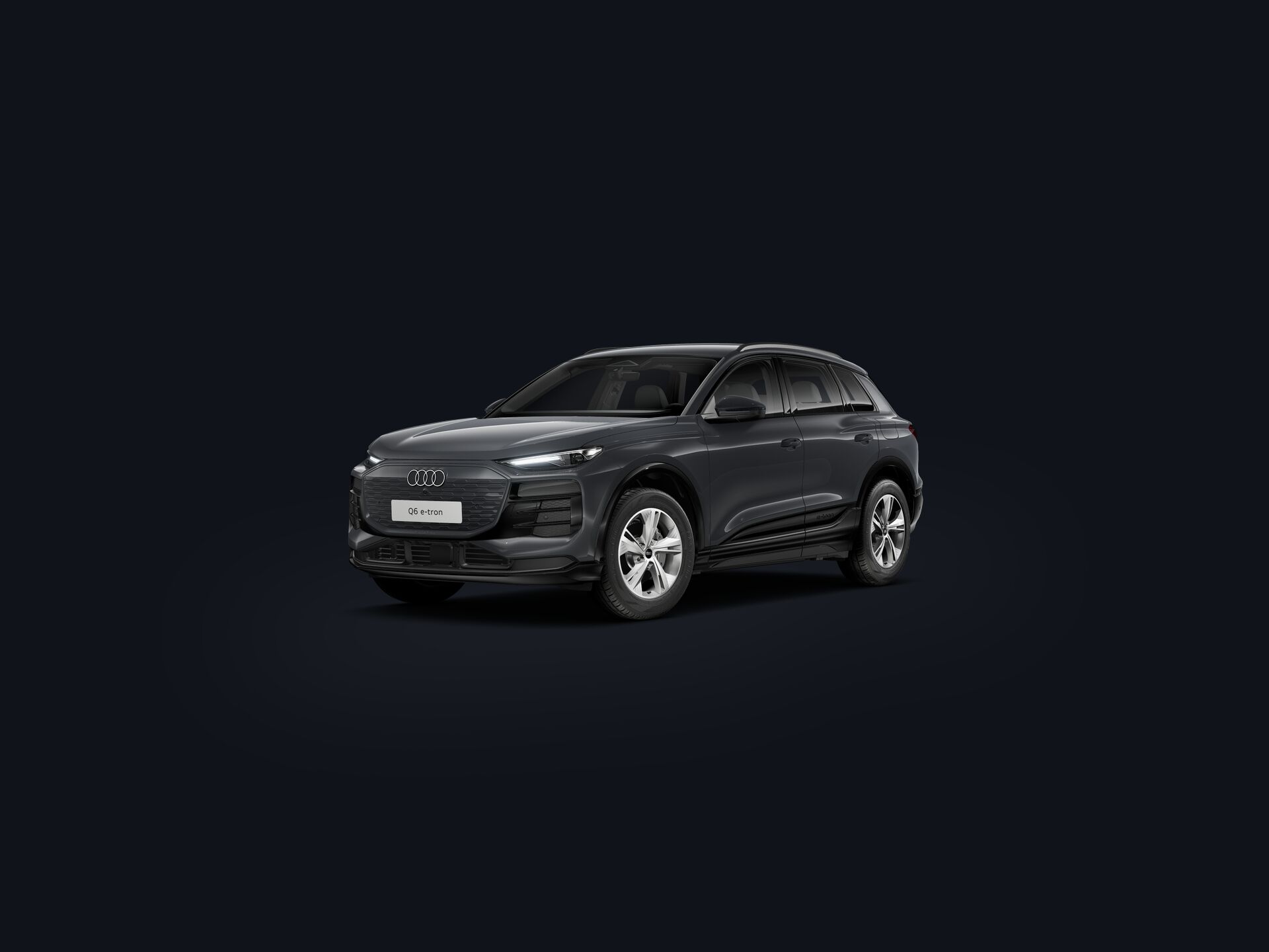 Q6 SUV e-tron 3/4 front