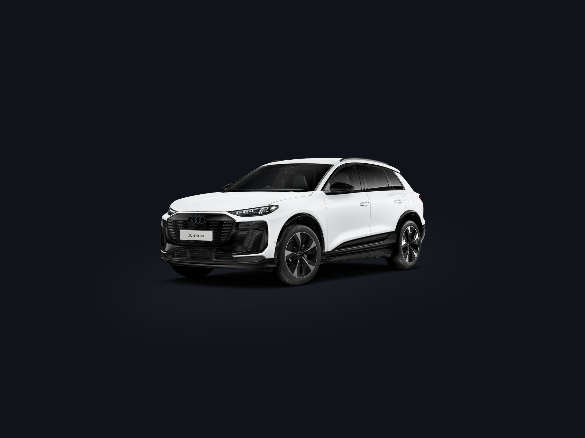 Q6 SUV e-tron 3/4 front