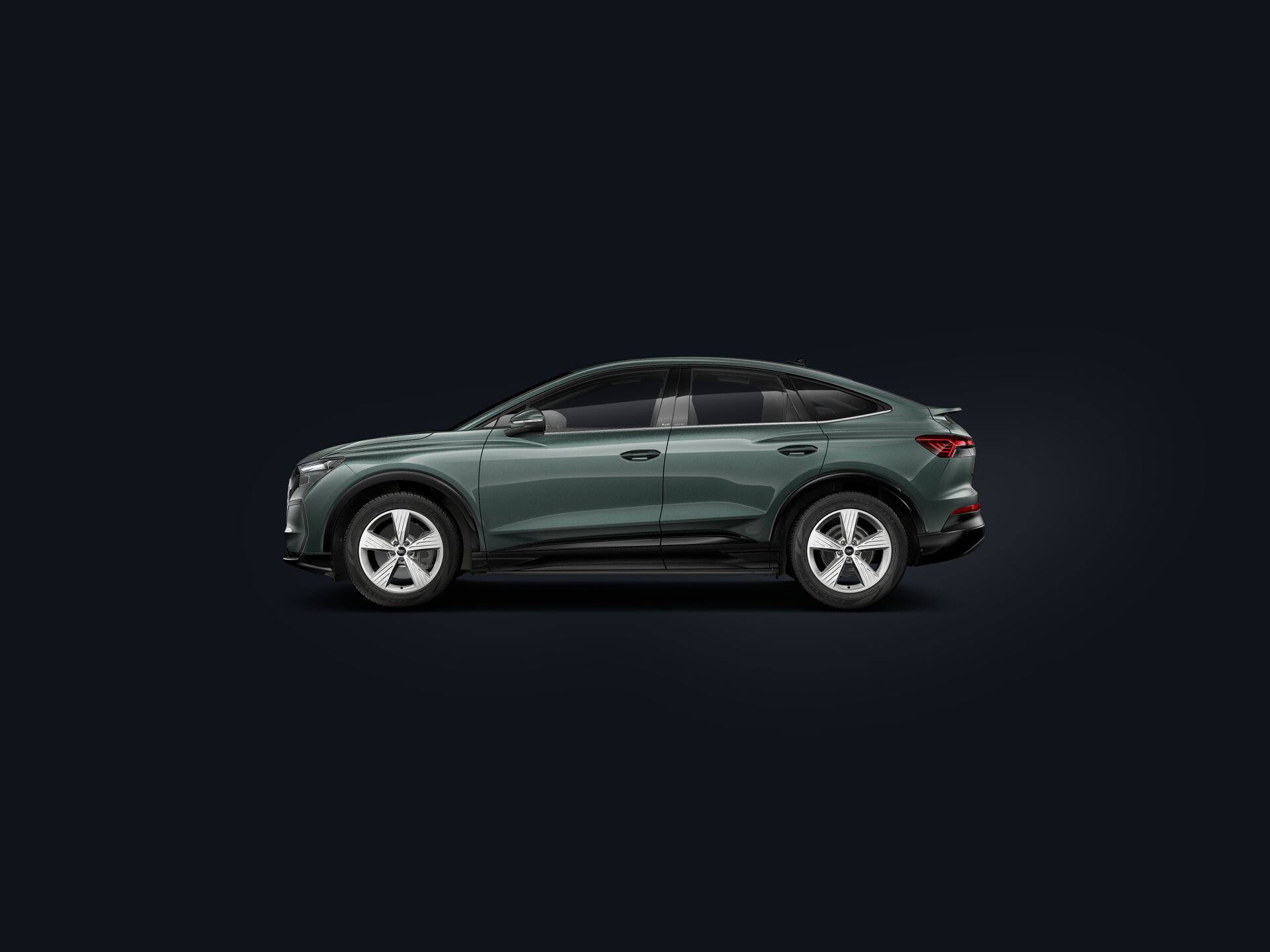 Nowe Q4 Sportback e-tron side