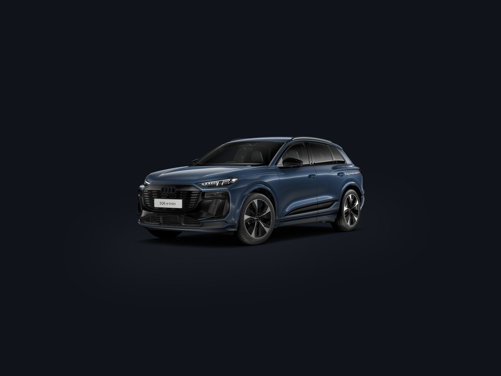 SQ6 SUV e-tron 3/4 front