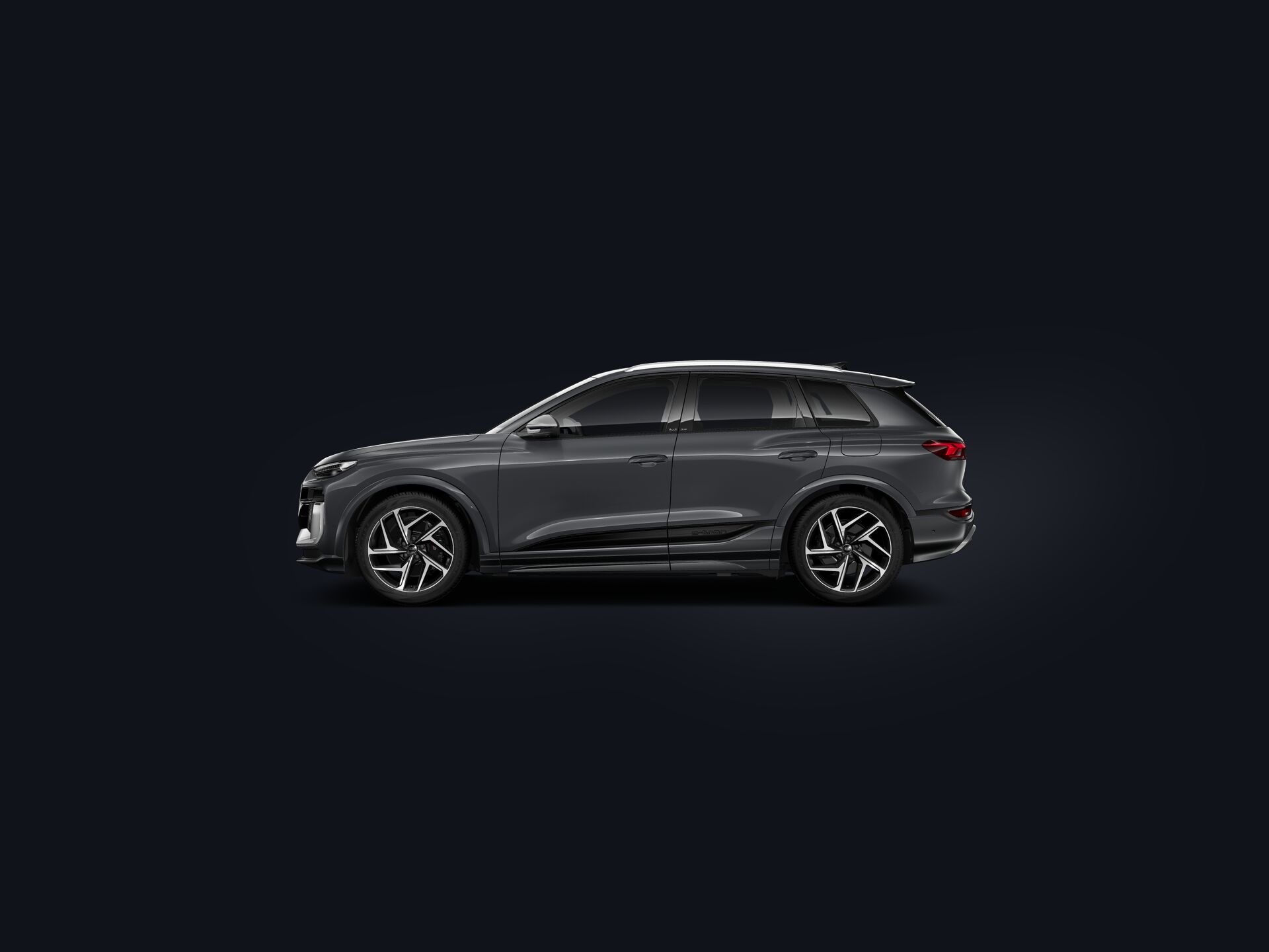 SQ6 e-tron side